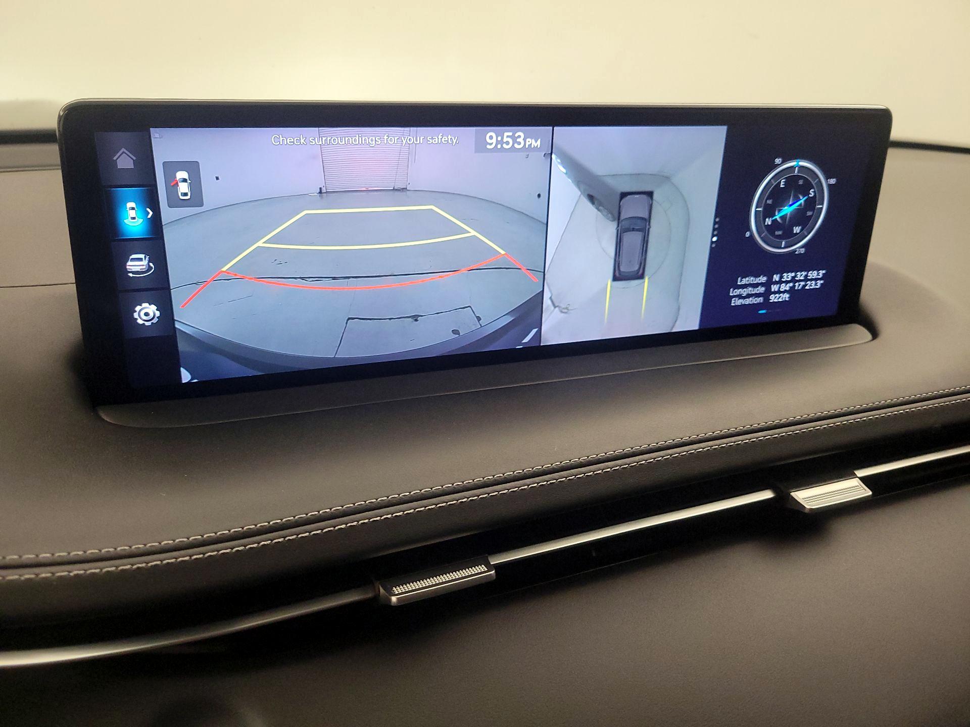 Thumbnail: 2022 Genesis GV70 - 15