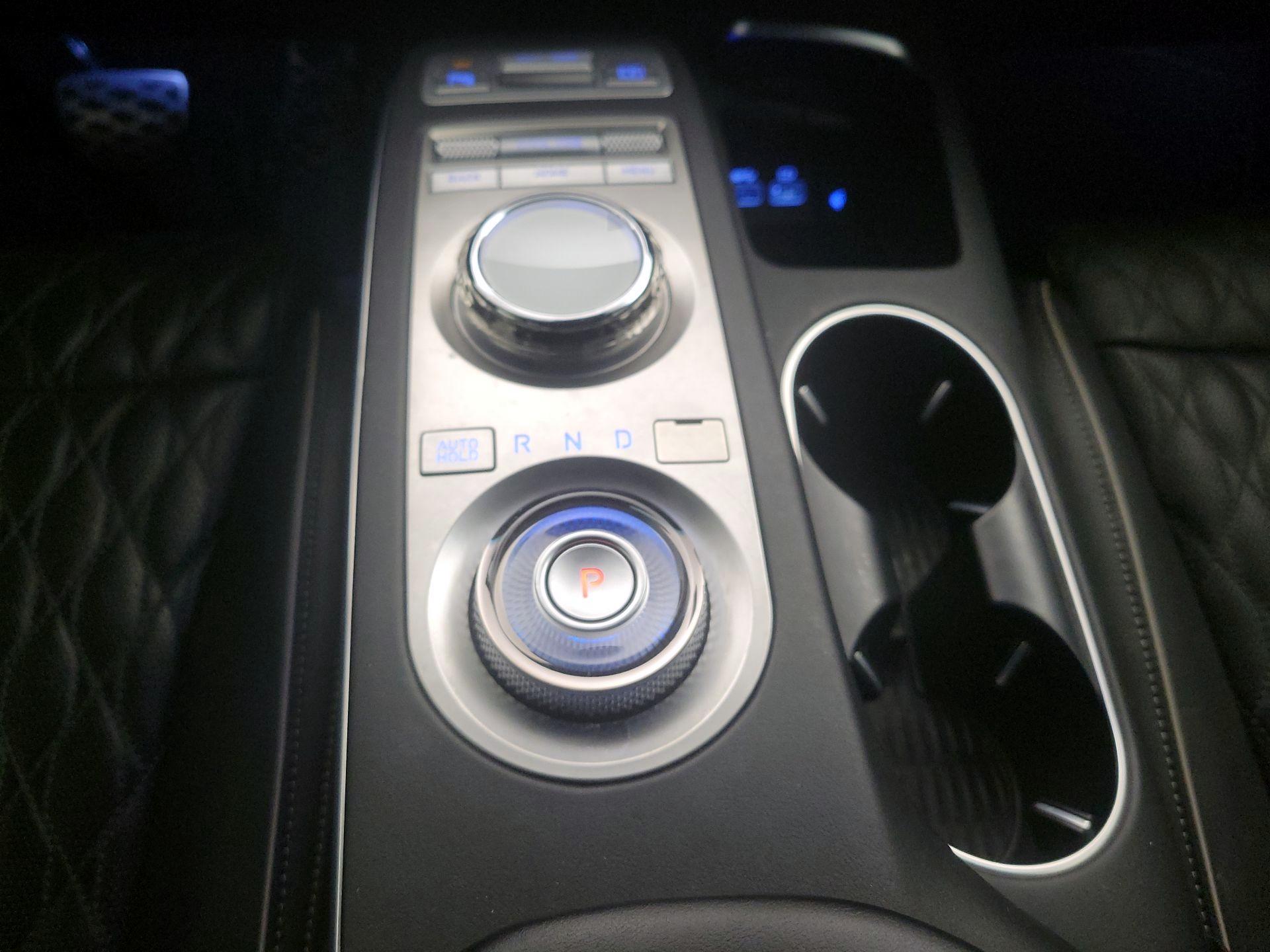 Thumbnail: 2022 Genesis GV70 - 18