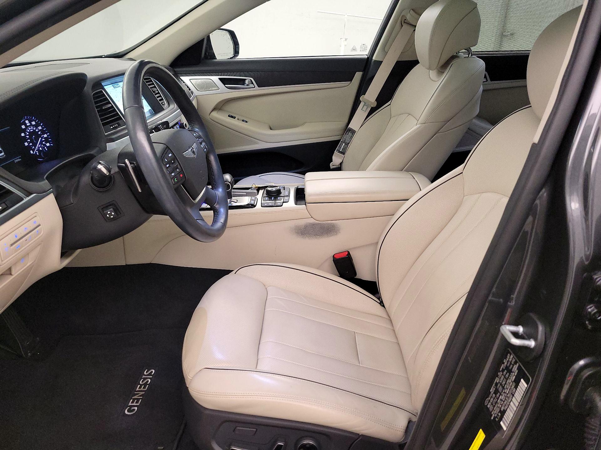 Thumbnail: 2019 Genesis G80 - 11