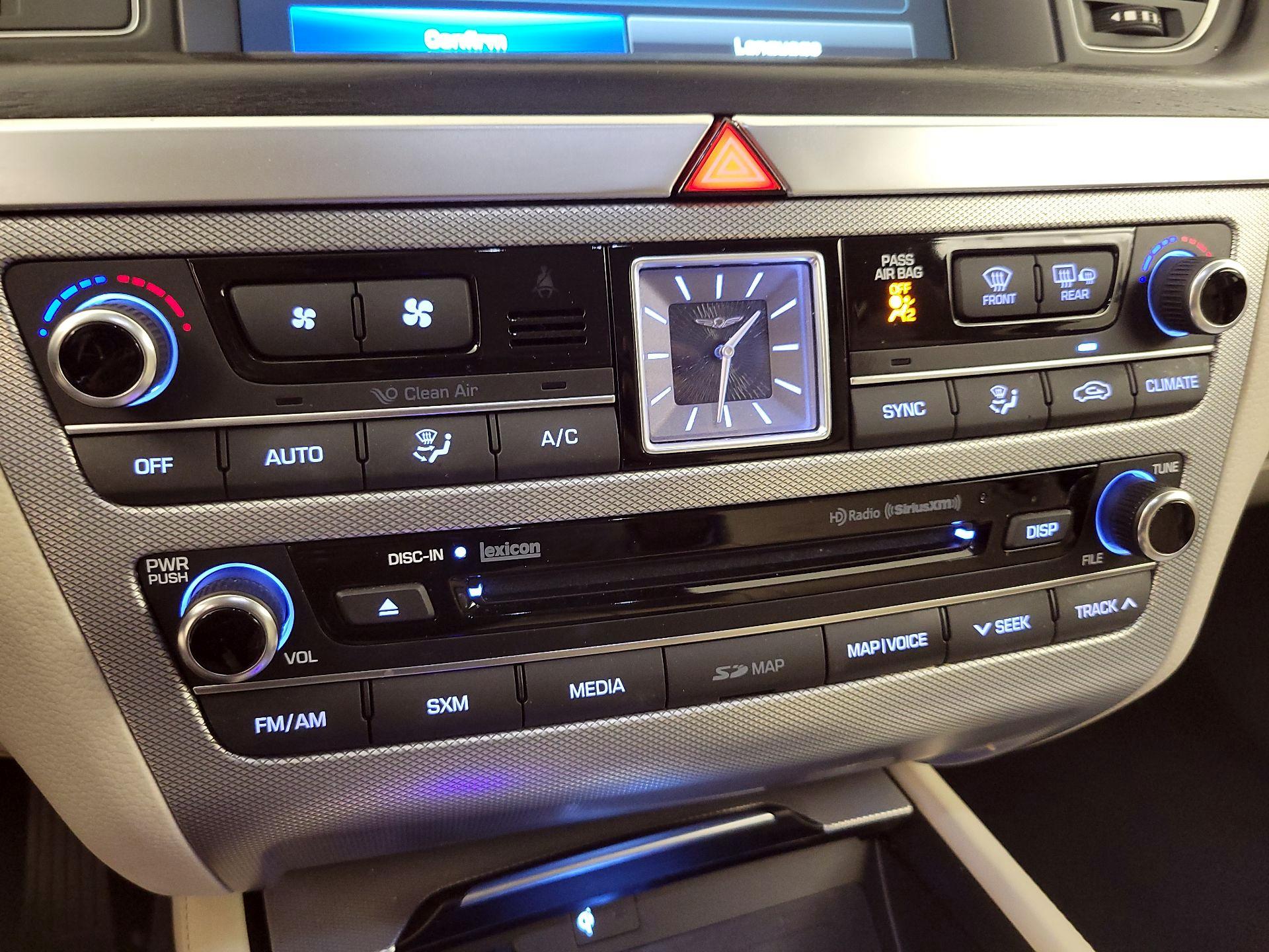 Thumbnail: 2019 Genesis G80 - 17