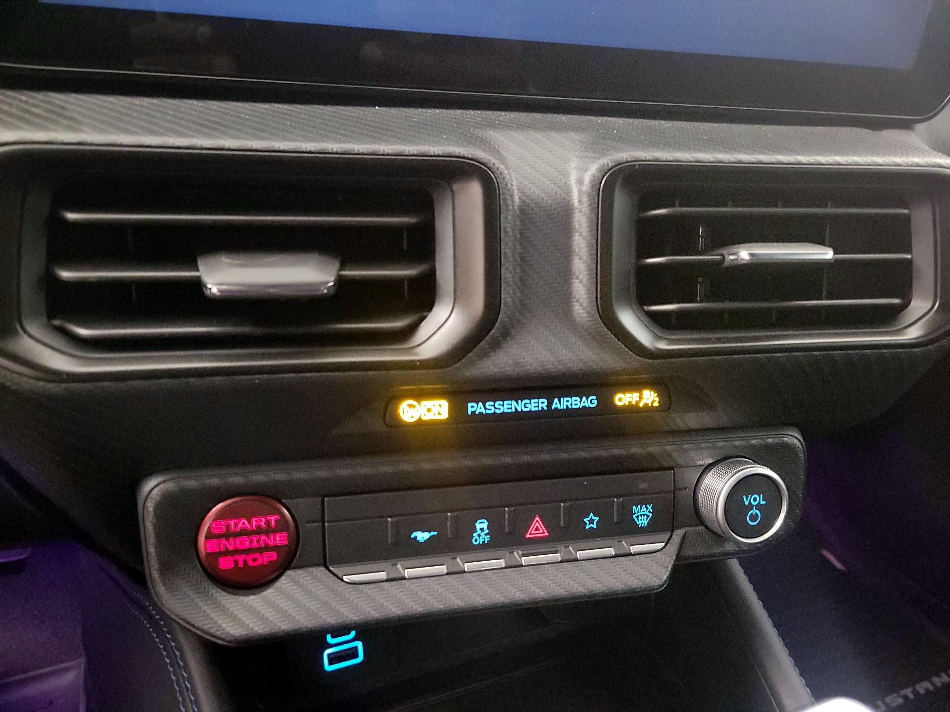 Thumbnail: 2025 Ford Mustang - 17