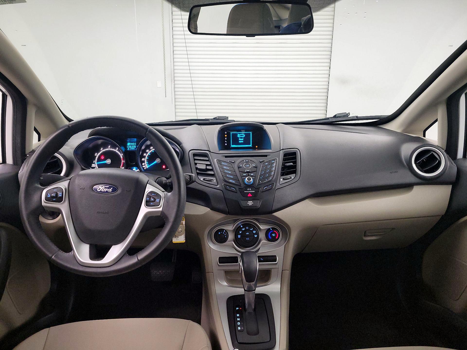 Thumbnail: 2016 Ford Fiesta - 9