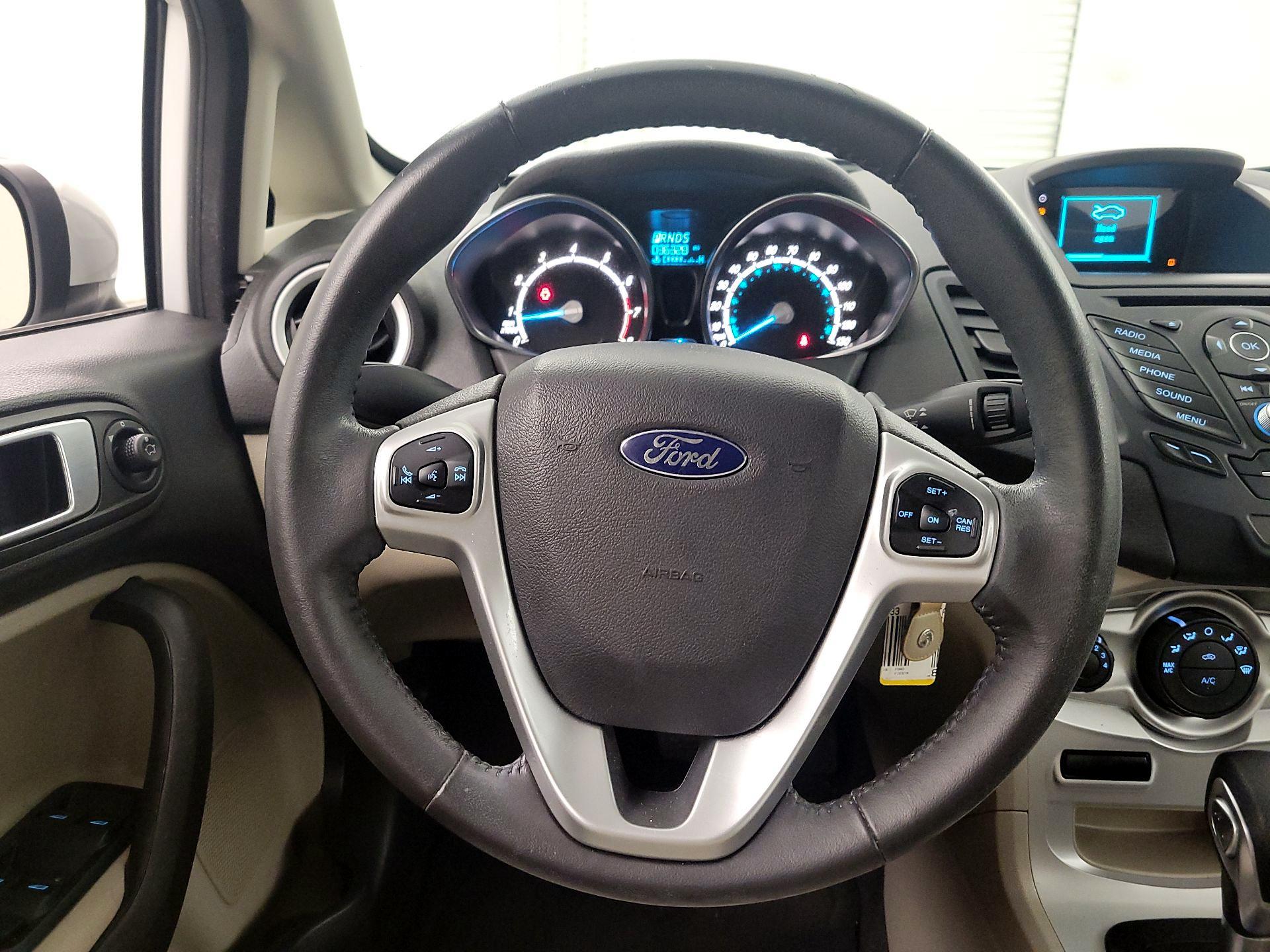 Thumbnail: 2016 Ford Fiesta - 10