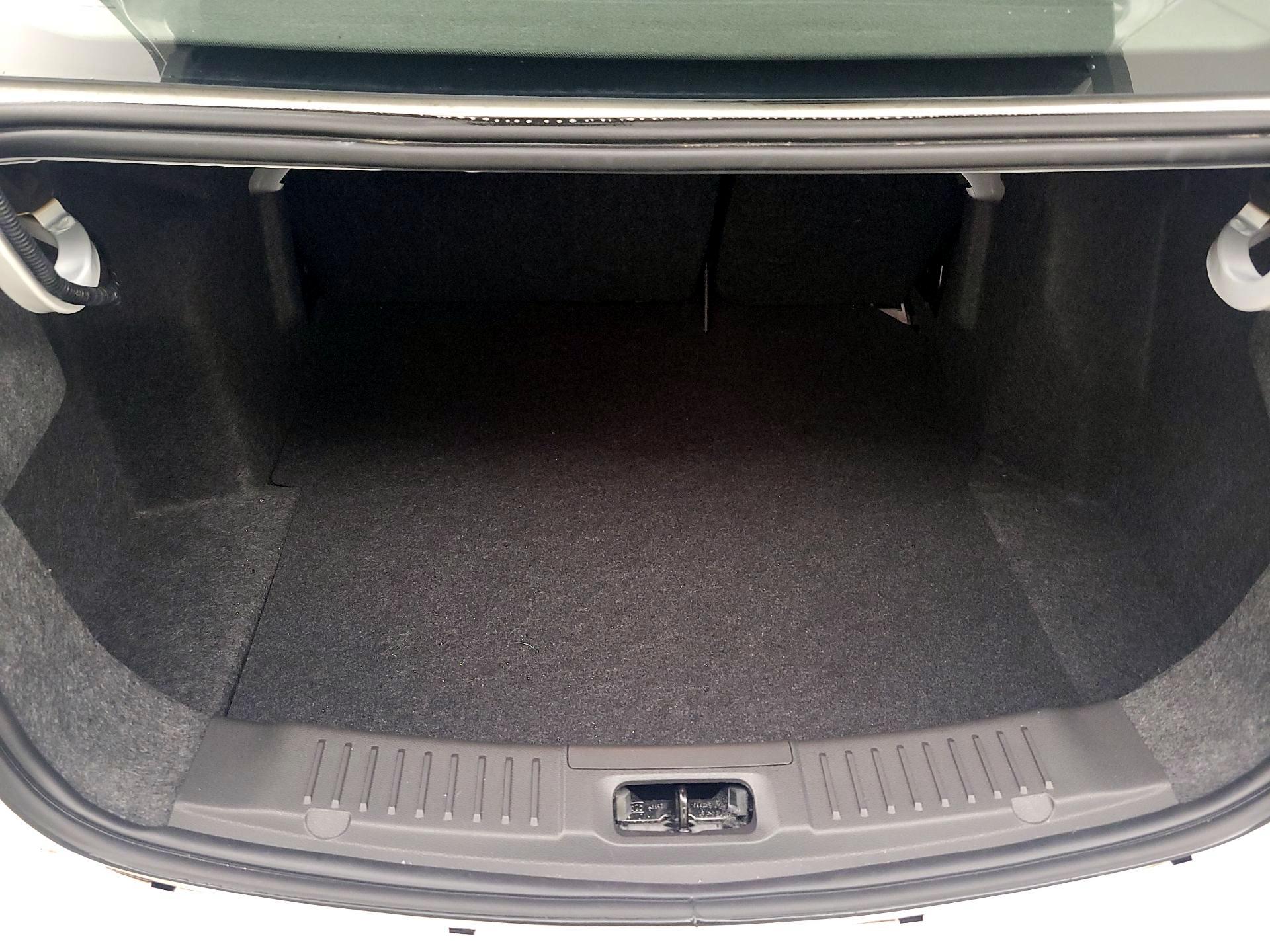 Thumbnail: 2016 Ford Fiesta - 19