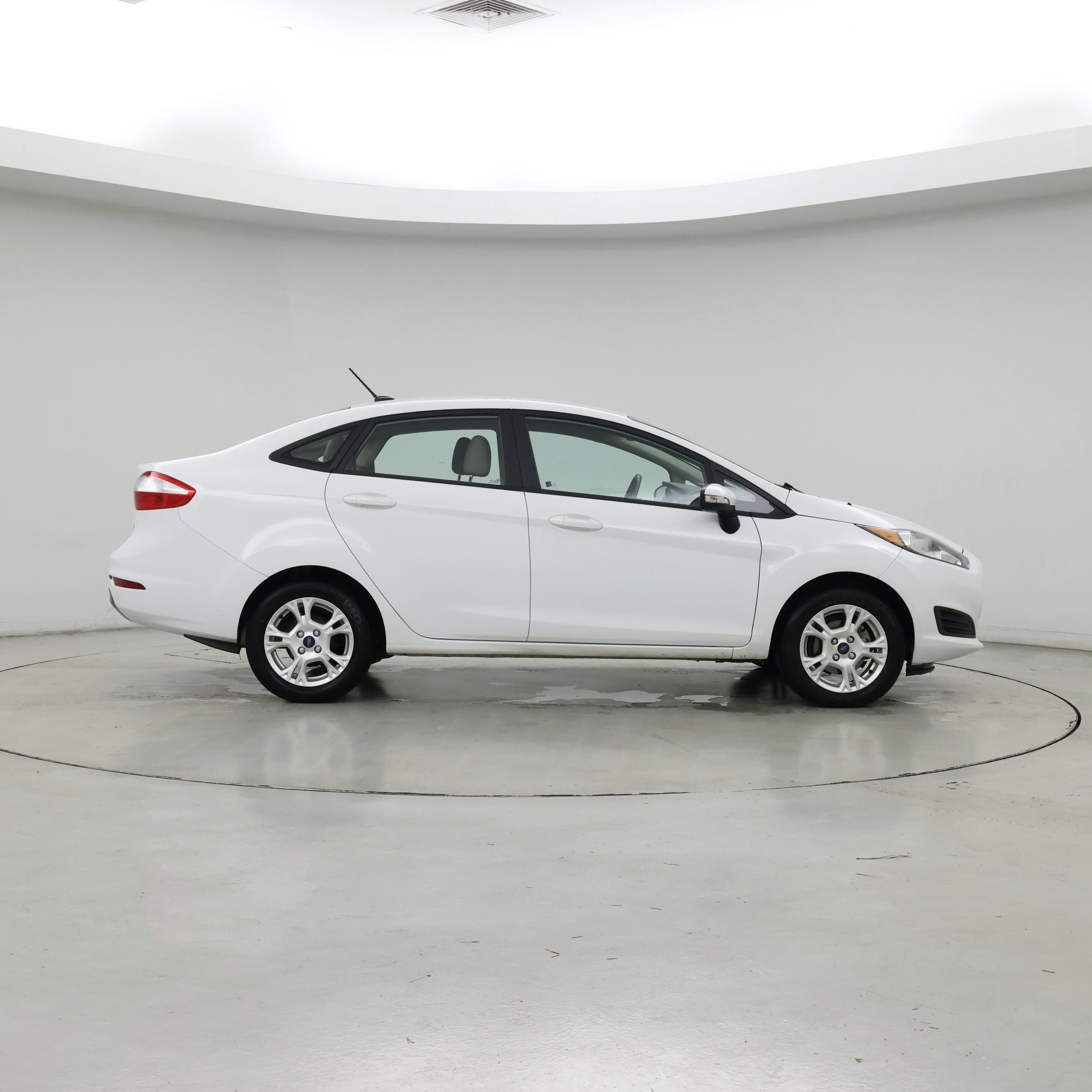 Thumbnail: 2016 Ford Fiesta - 7