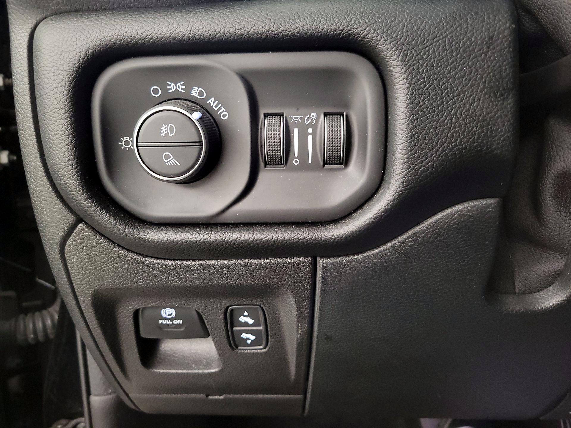 Thumbnail: 2021 RAM 1500 - 13