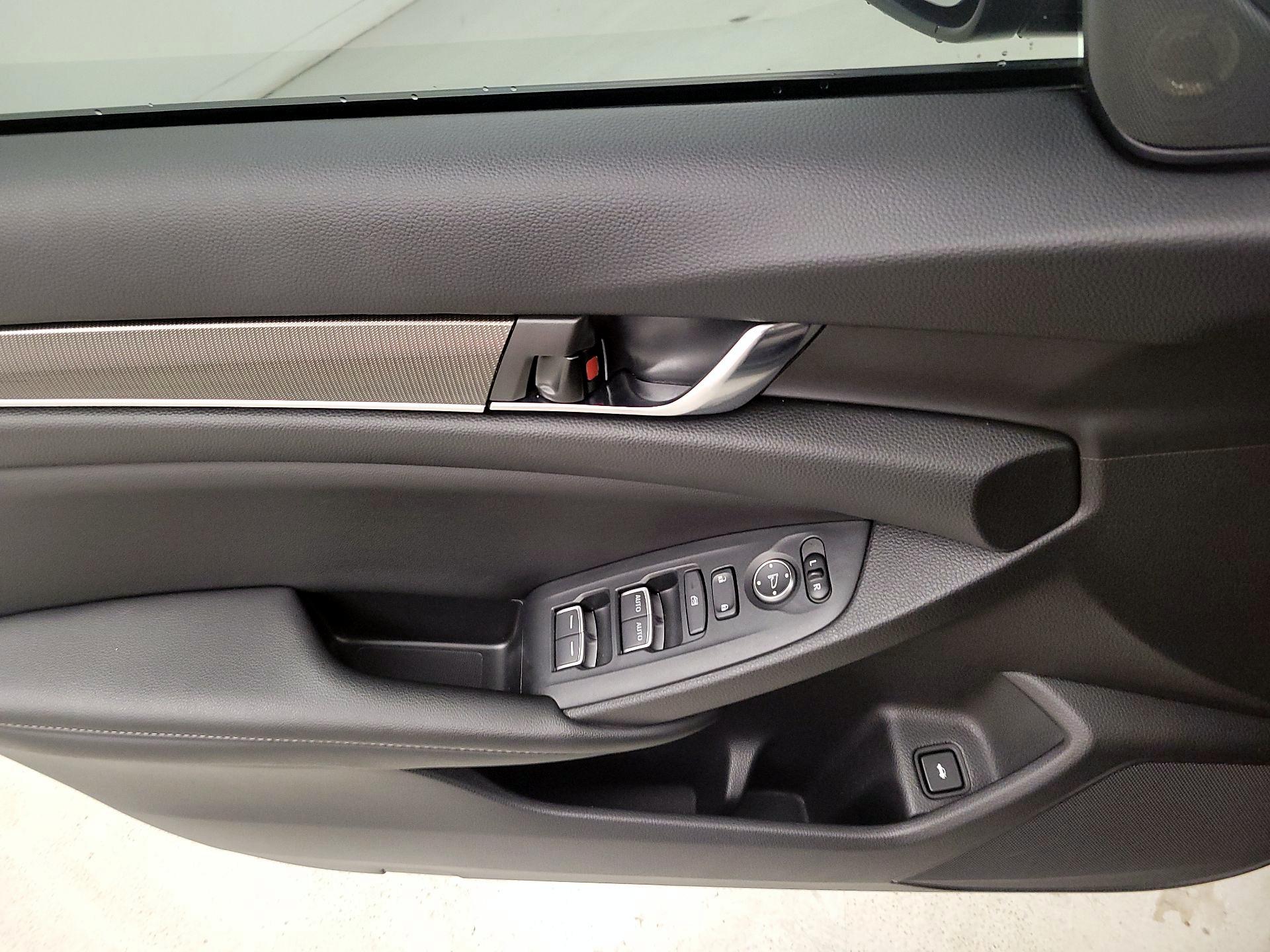 Thumbnail: 2021 Honda Accord - 12