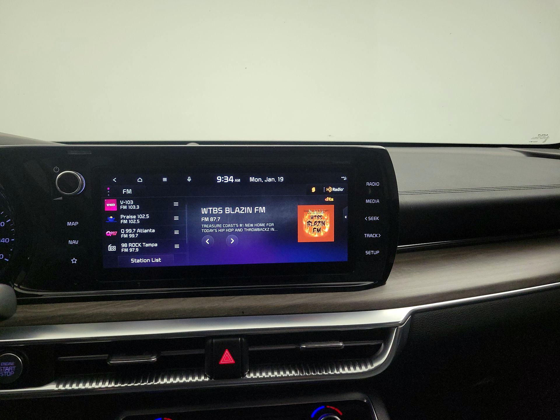 Thumbnail: 2023 Kia K5 - 16