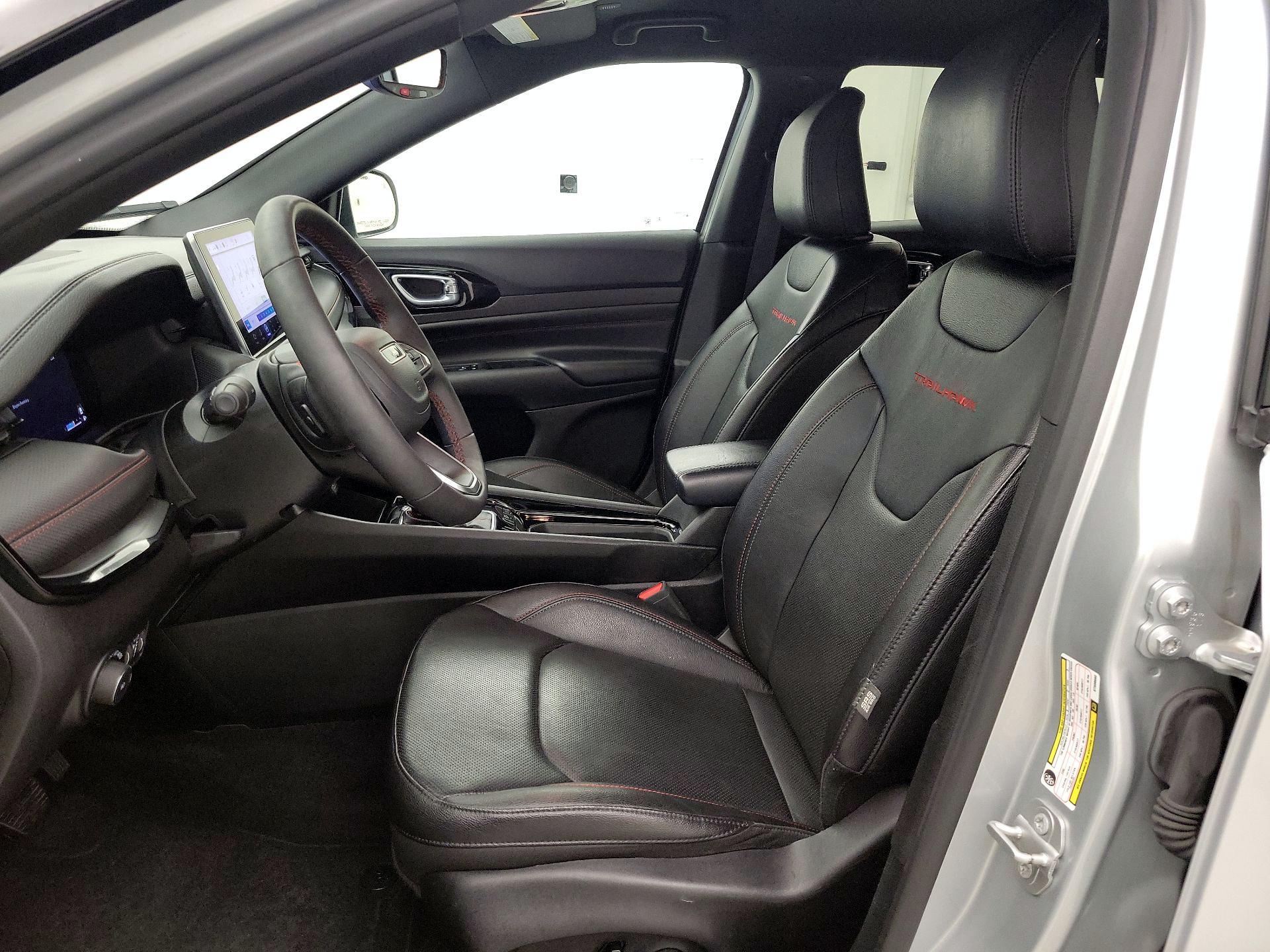 Thumbnail: 2025 Jeep Compass - 11