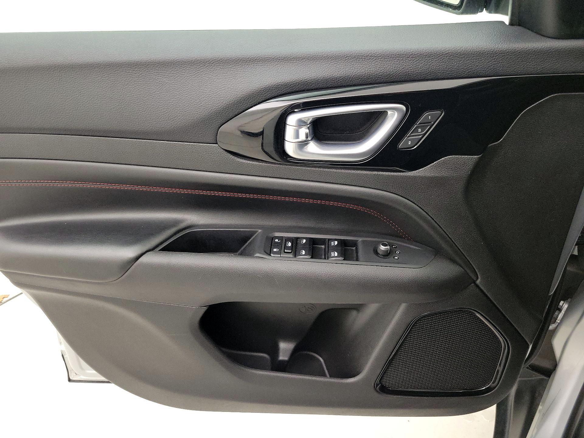 Thumbnail: 2025 Jeep Compass - 12