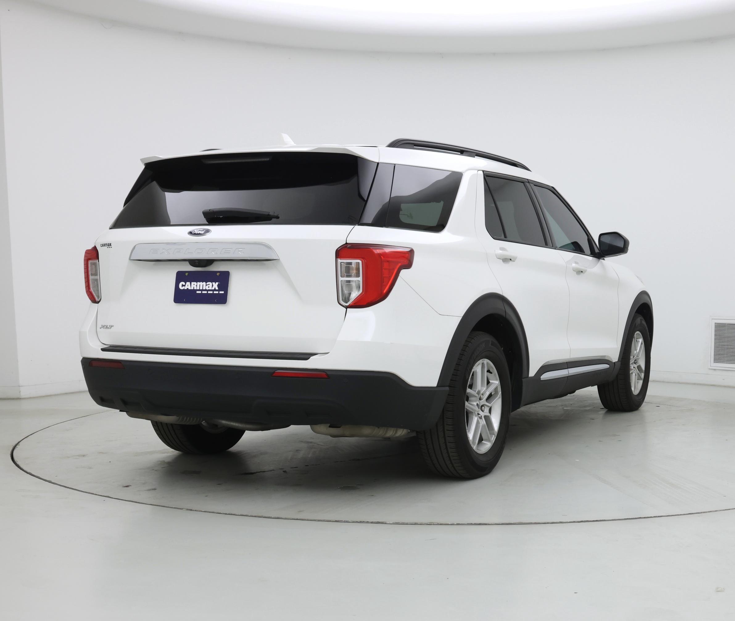 Thumbnail: 2023 Ford Explorer - 8