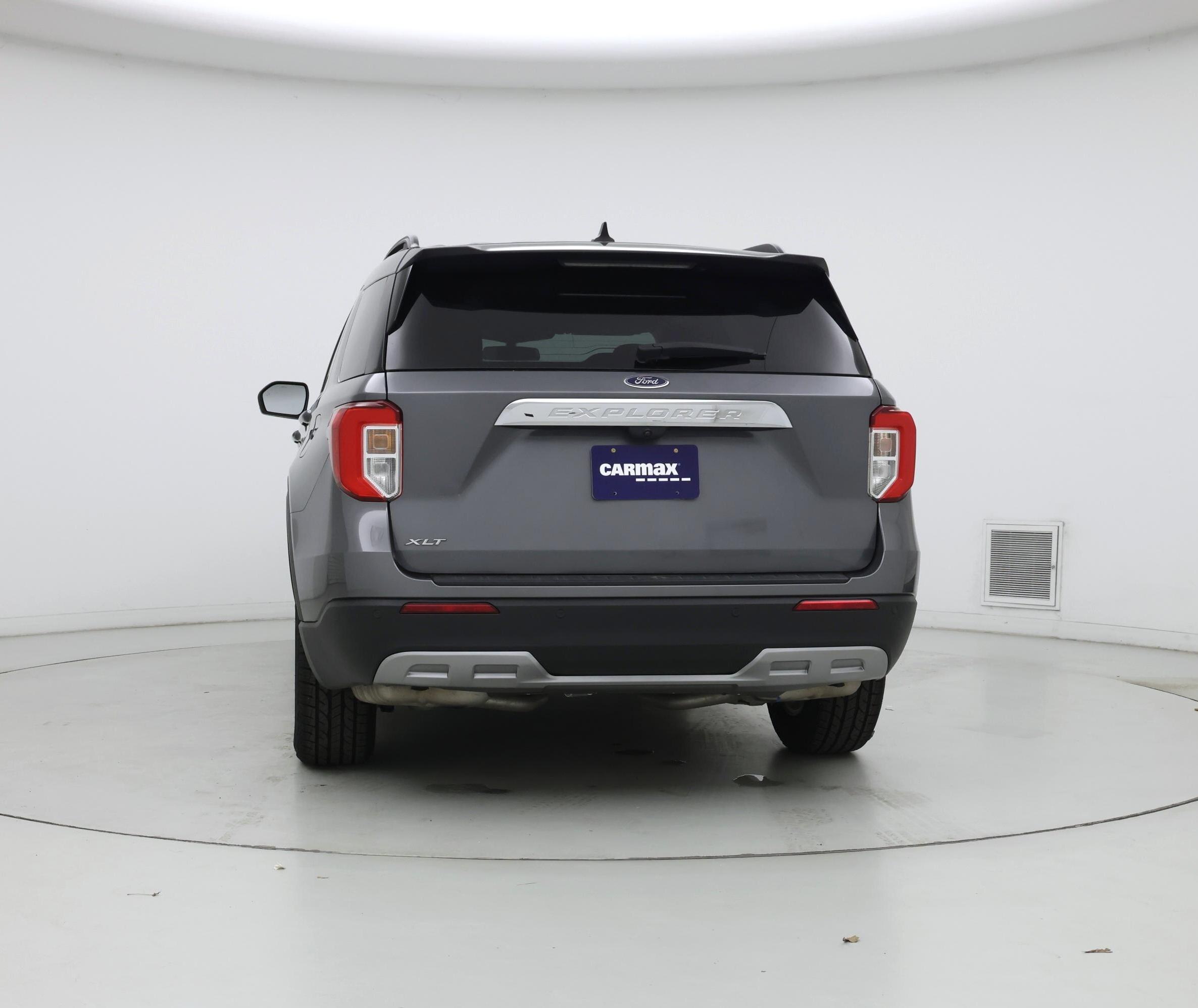 Thumbnail: 2022 Ford Explorer - 6