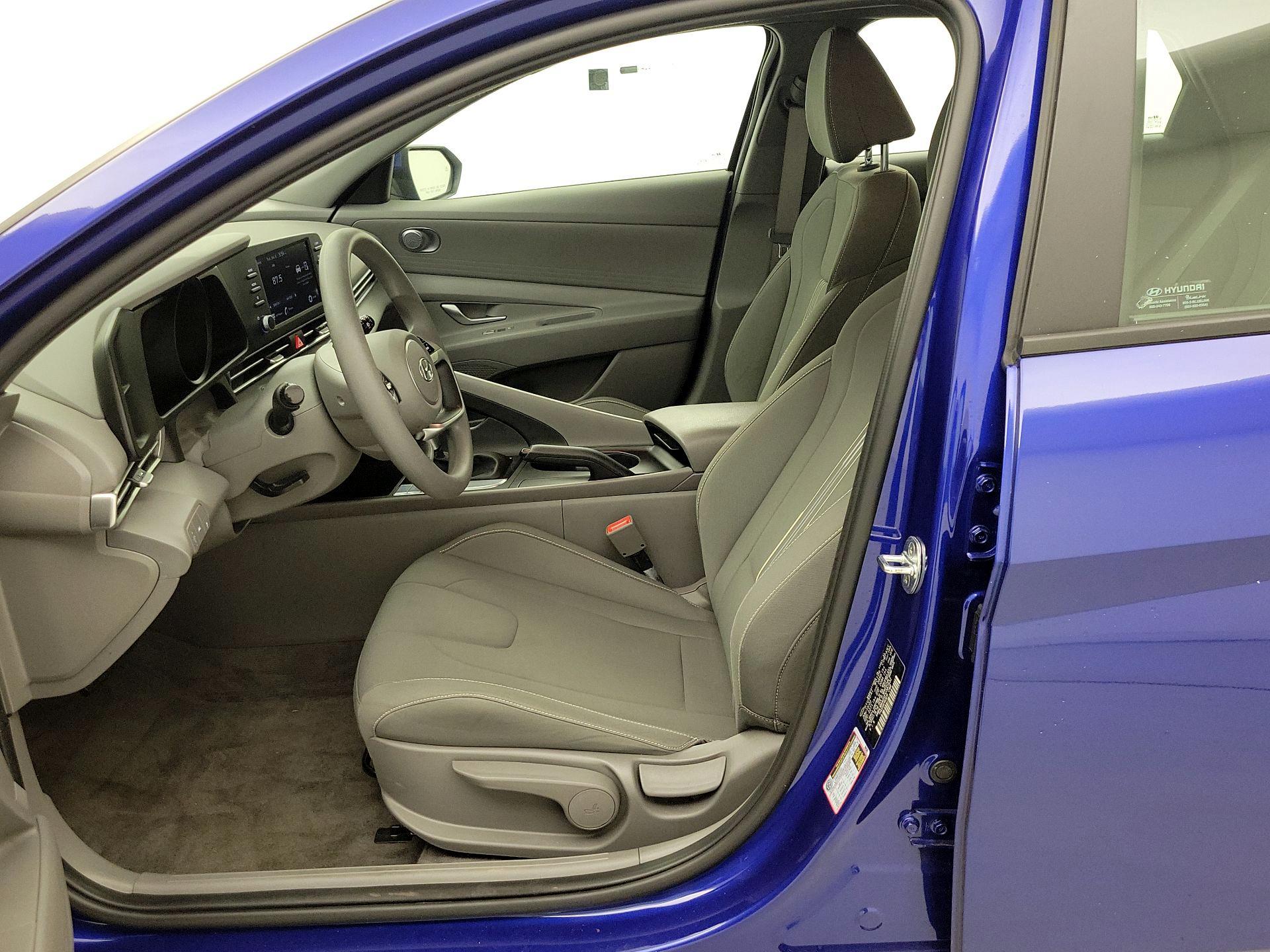 Thumbnail: 2023 Hyundai Elantra - 11