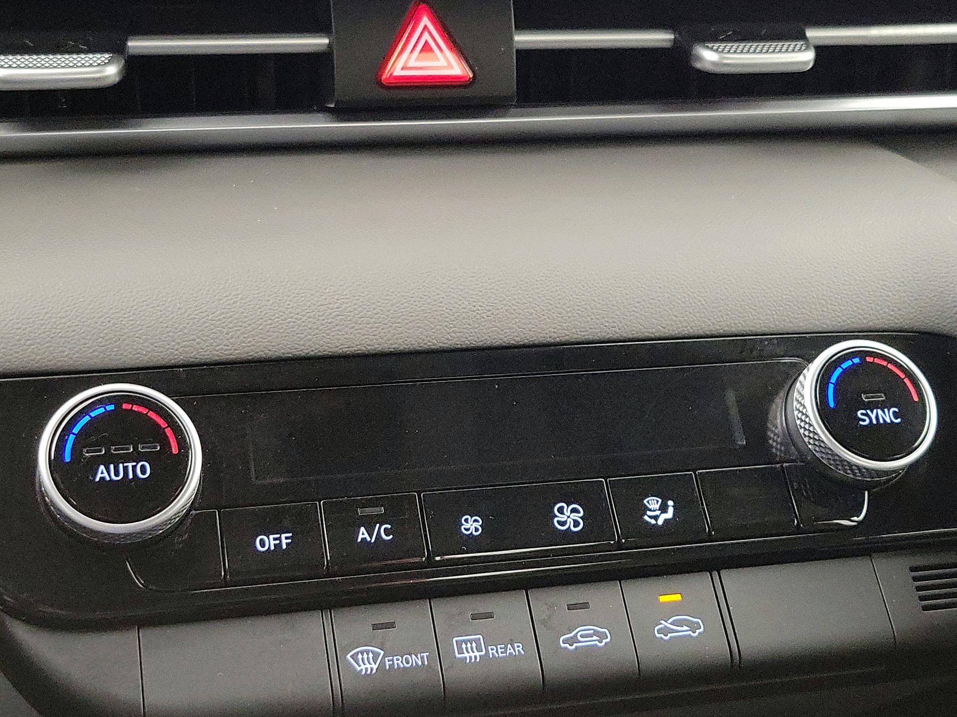 Thumbnail: 2023 Hyundai Elantra - 16