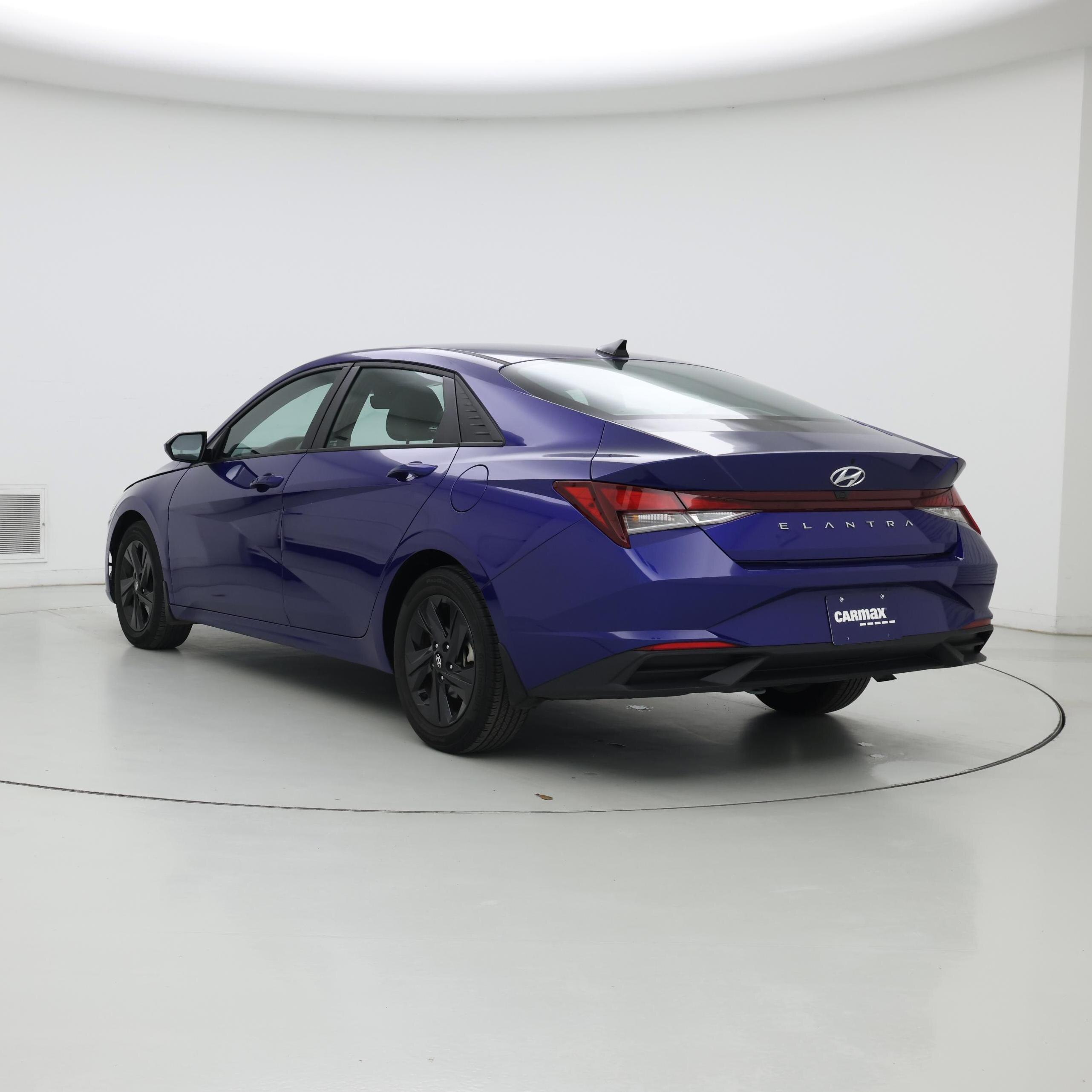 Thumbnail: 2023 Hyundai Elantra - 2