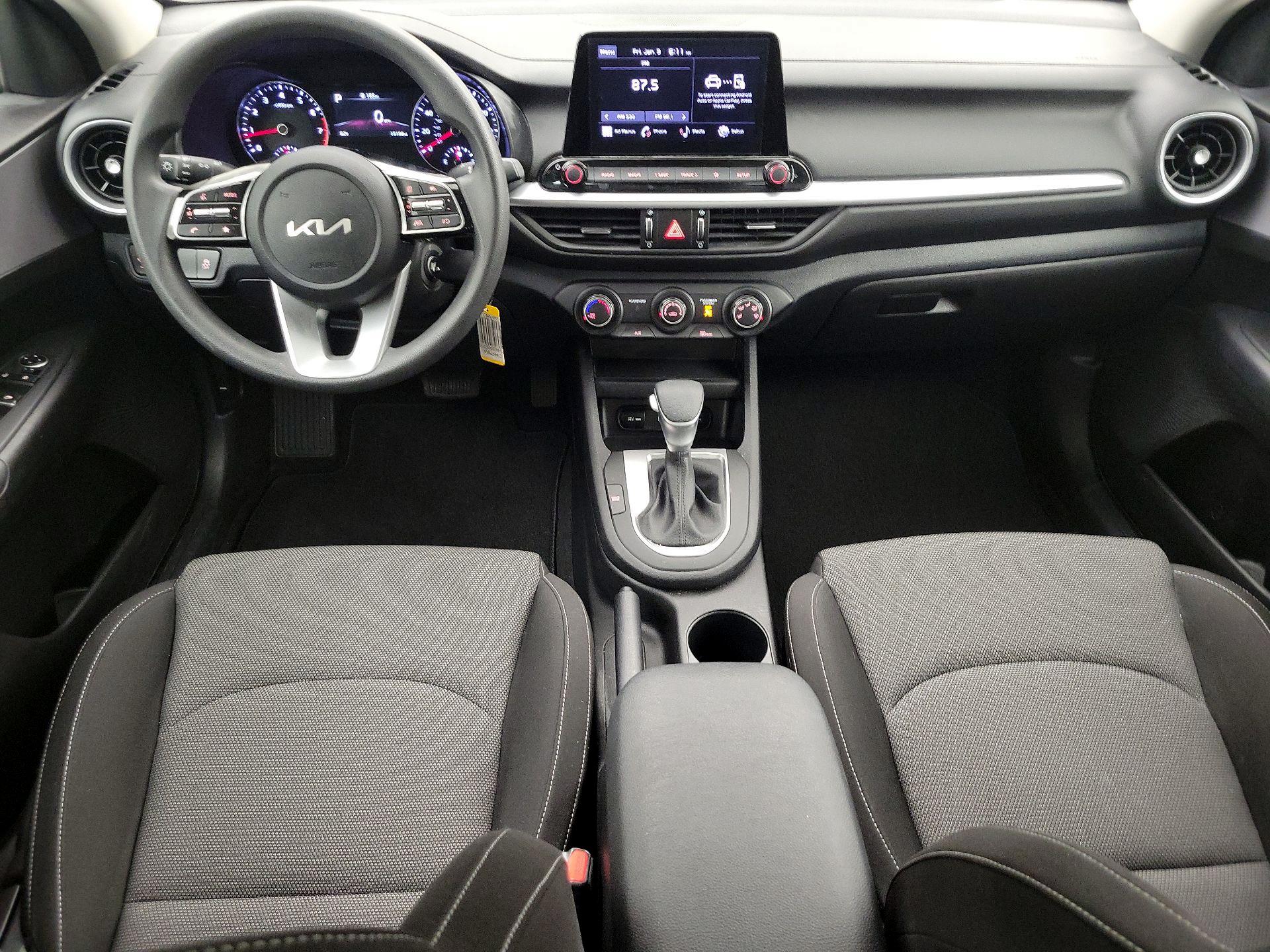 Thumbnail: 2023 Kia Forte - 9