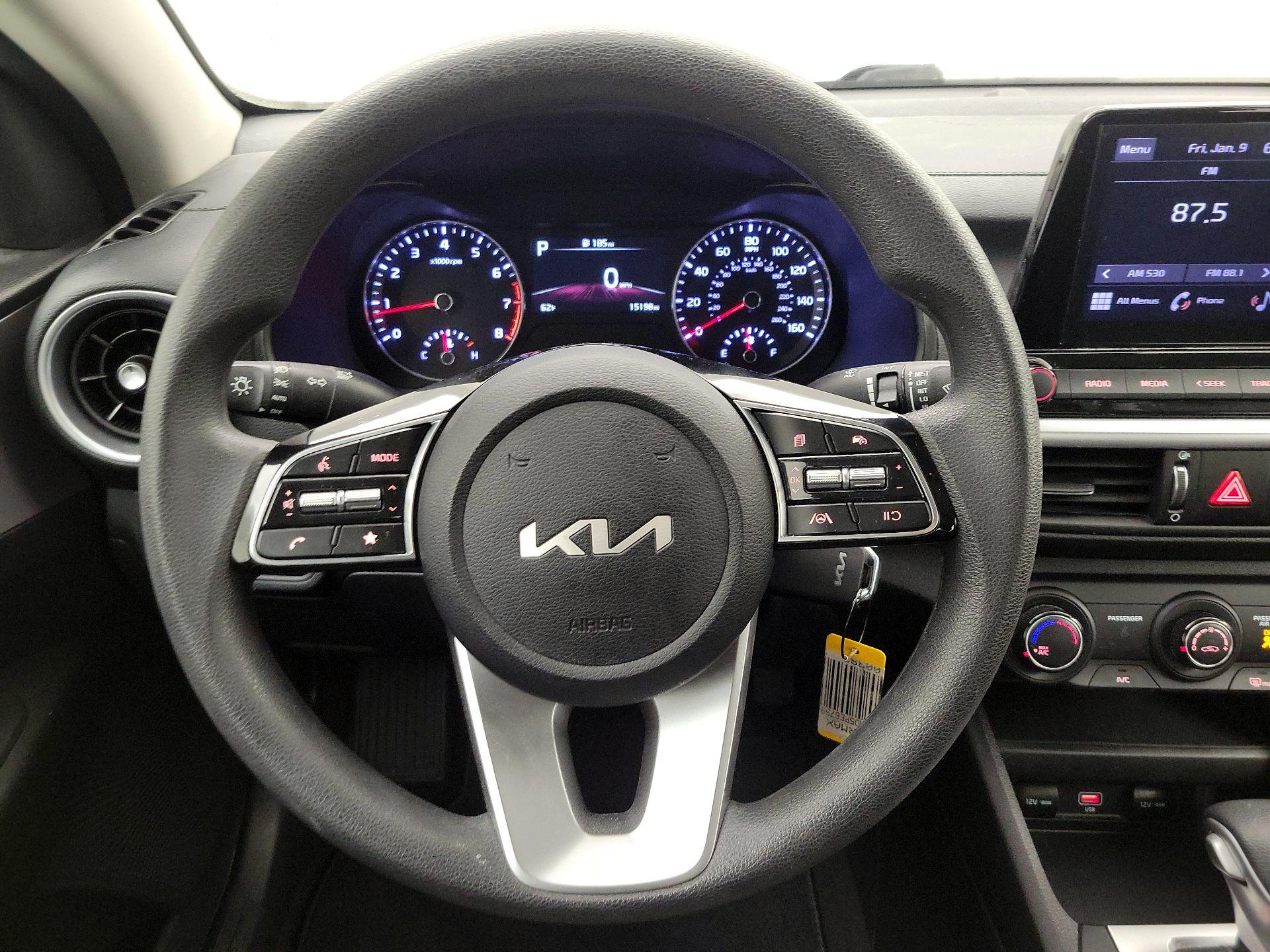 Thumbnail: 2023 Kia Forte - 10