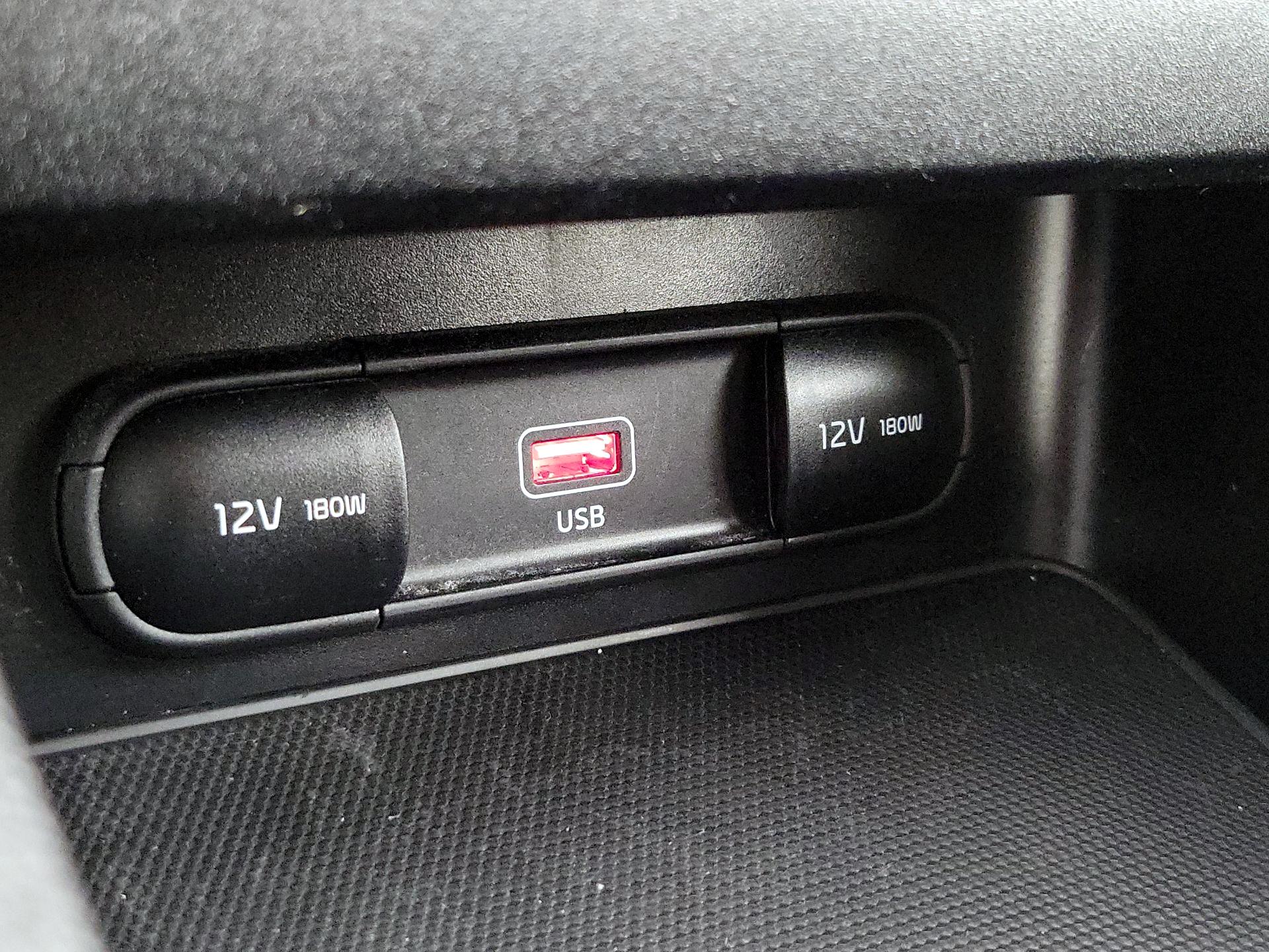 Thumbnail: 2023 Kia Forte - 18