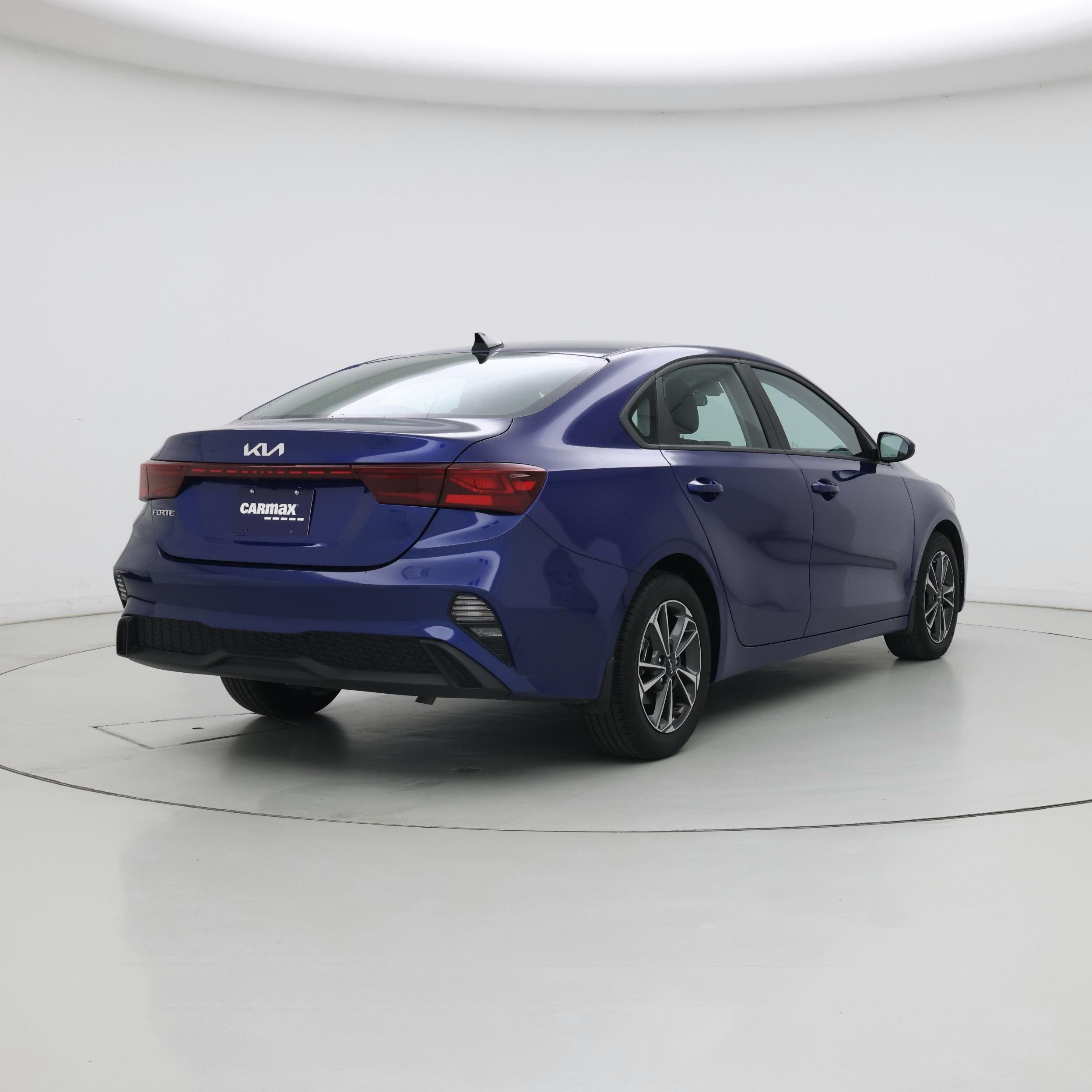 Thumbnail: 2023 Kia Forte - 8