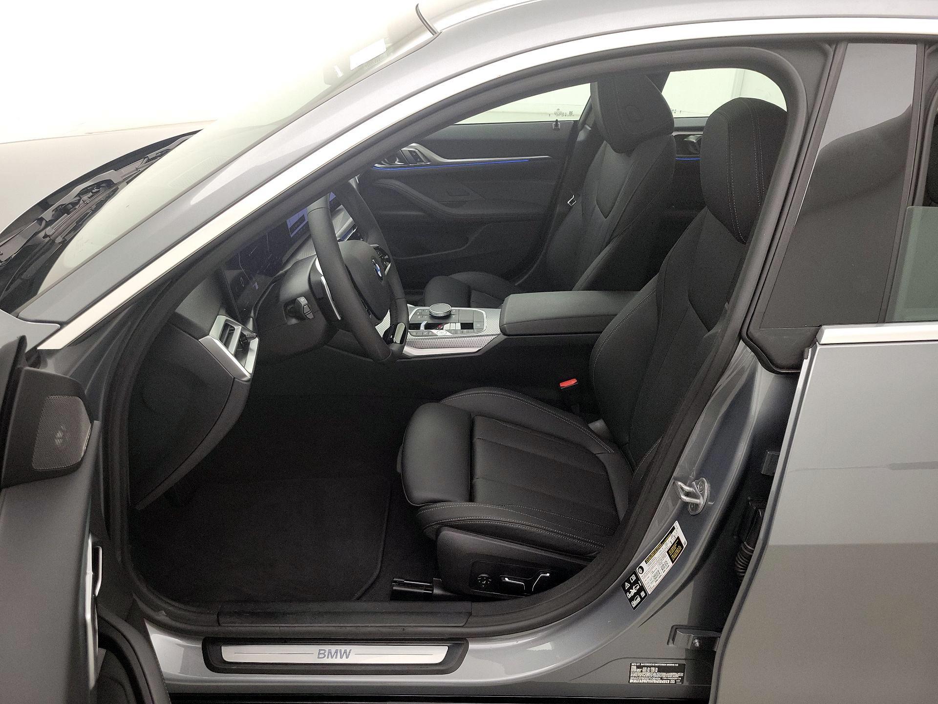 Thumbnail: 2025 BMW 4 Series - 11