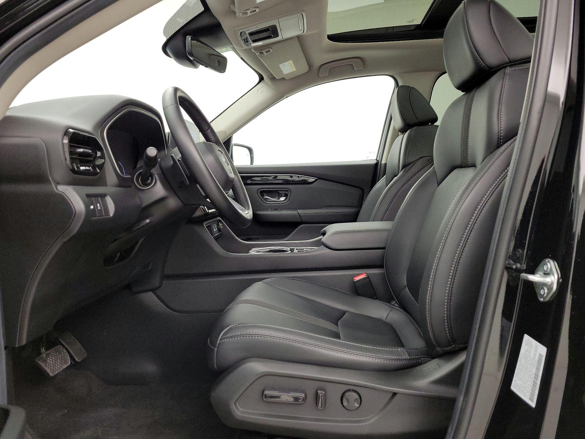 Thumbnail: 2025 Honda Pilot - 11