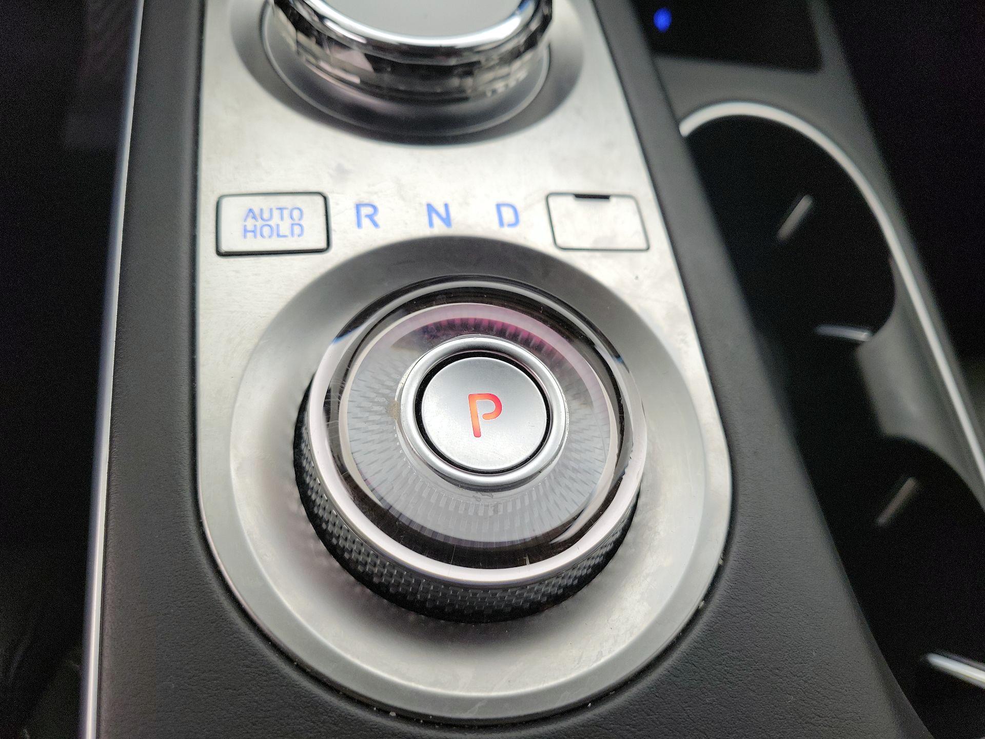 Thumbnail: 2023 Genesis GV70 - 18