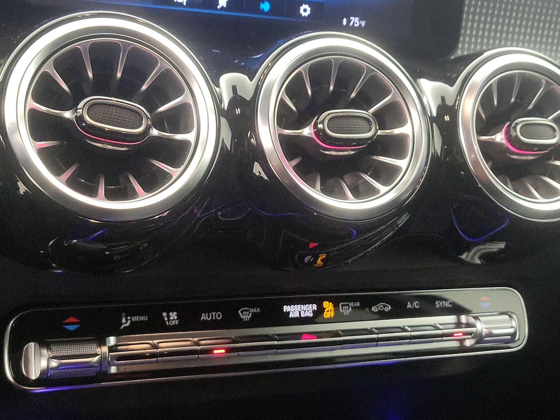 Thumbnail: 2023 Mercedes-Benz GLB - 16