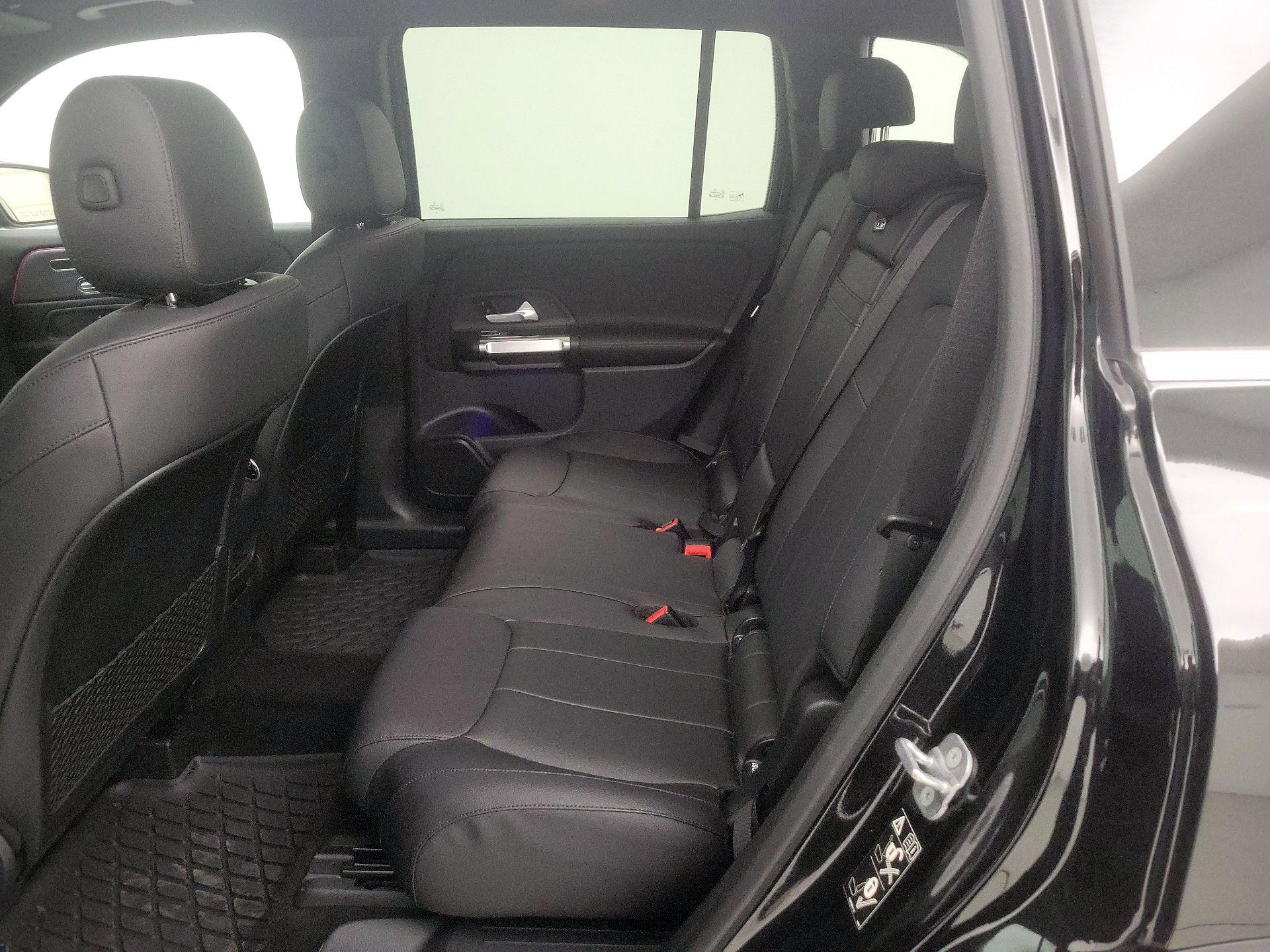 Thumbnail: 2023 Mercedes-Benz GLB - 20