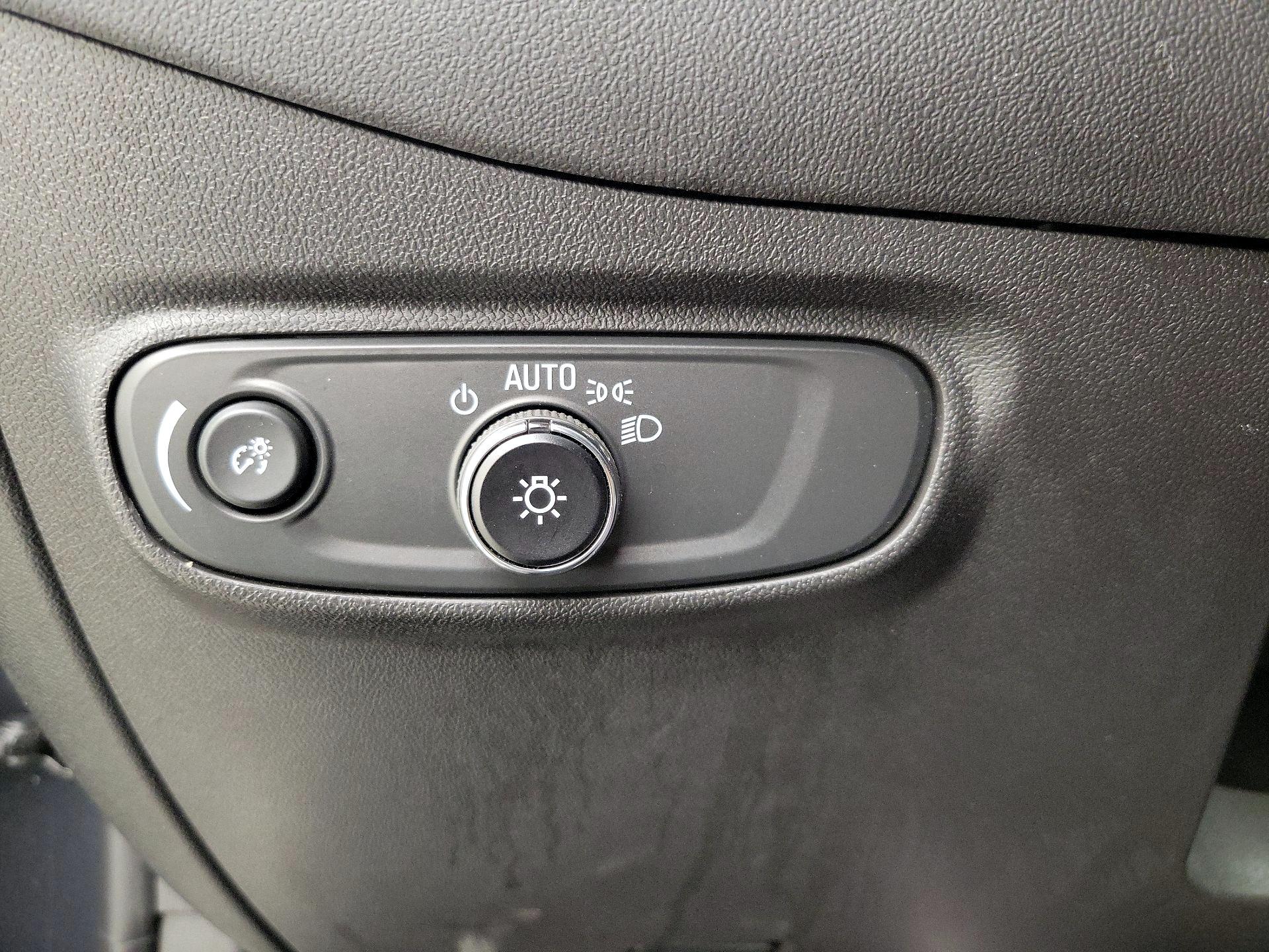 Thumbnail: 2023 Chevrolet Equinox - 13