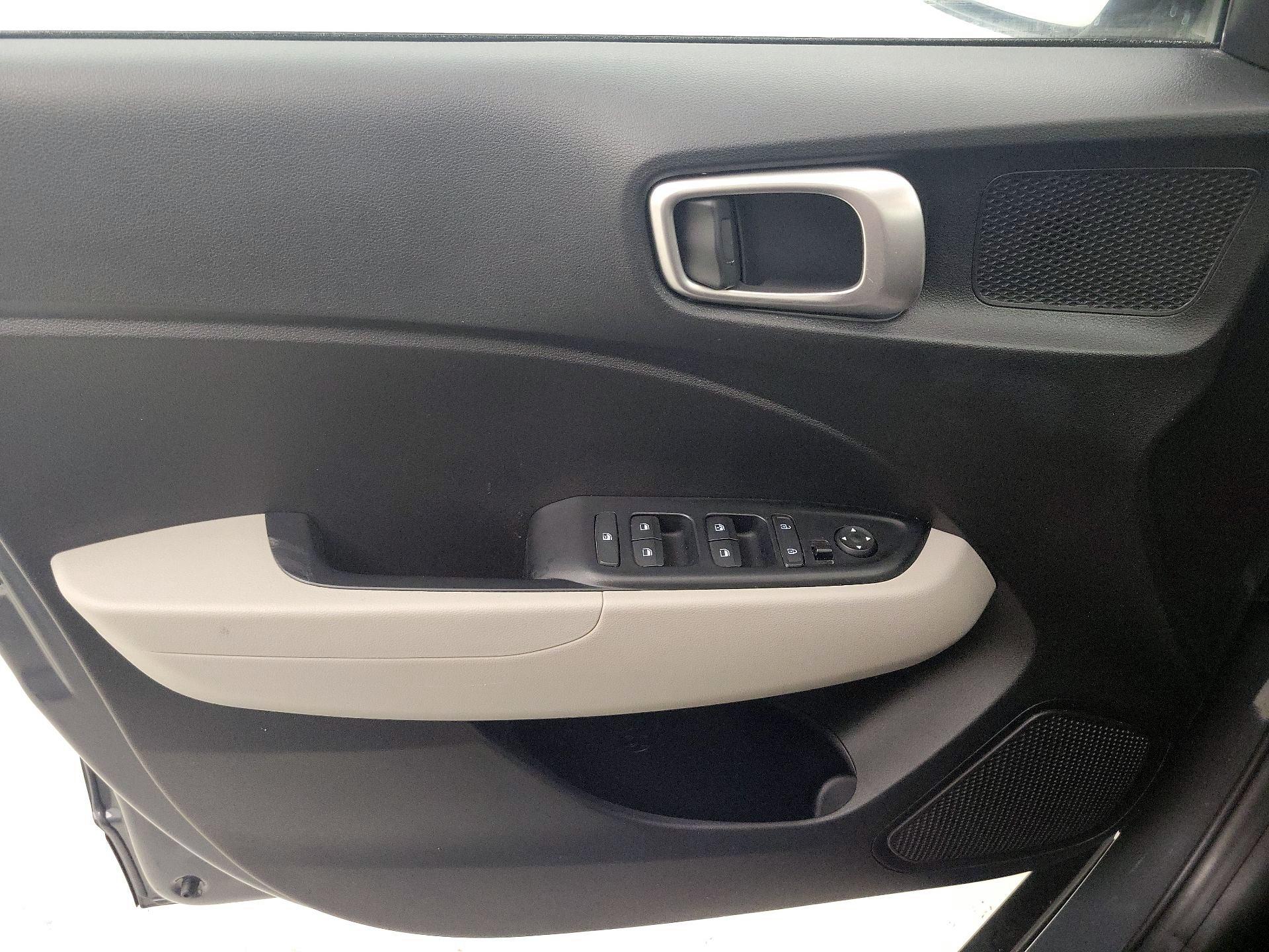 Thumbnail: 2025 Hyundai Venue - 12