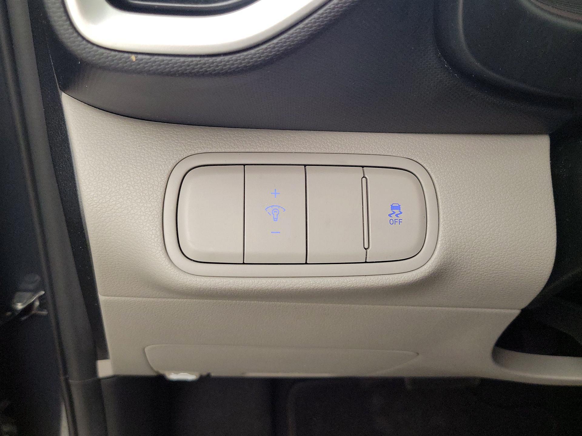 Thumbnail: 2025 Hyundai Venue - 13