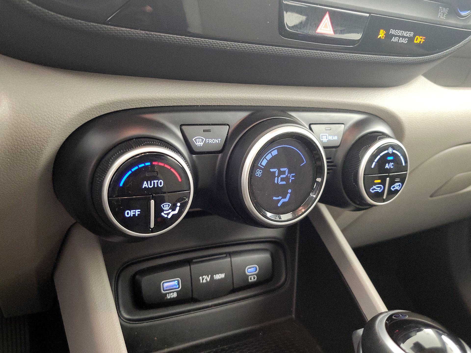 Thumbnail: 2025 Hyundai Venue - 16