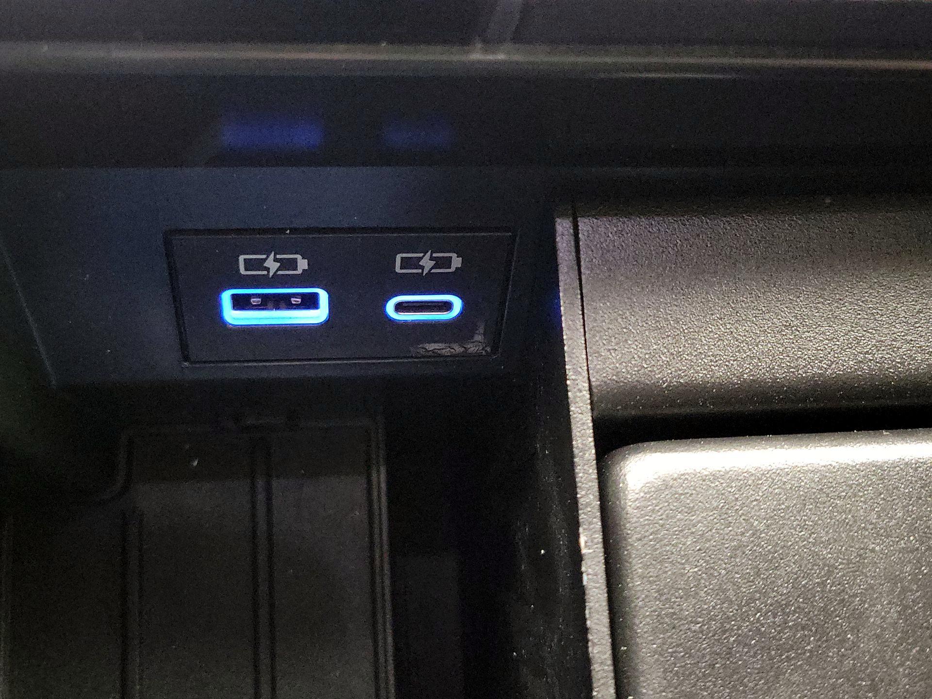 Thumbnail: 2023 Toyota Tundra - 18