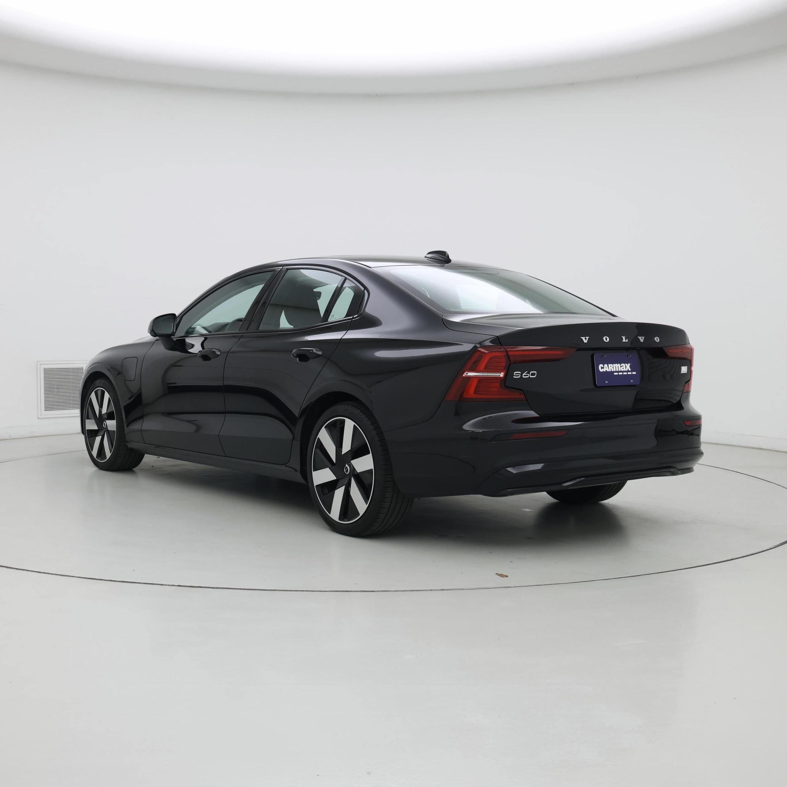 Thumbnail: 2024 Volvo S60 - 2