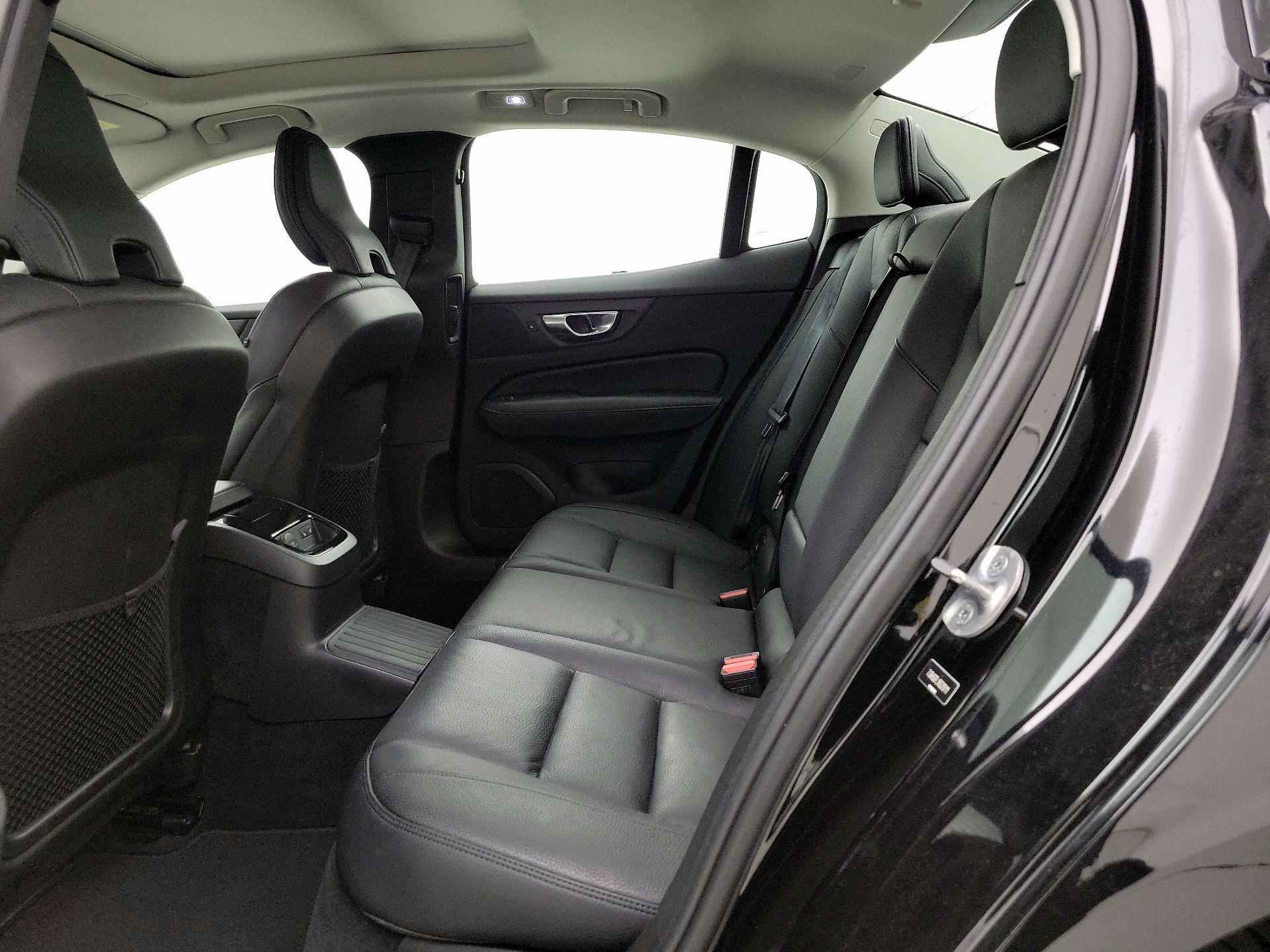 Thumbnail: 2024 Volvo S60 - 20