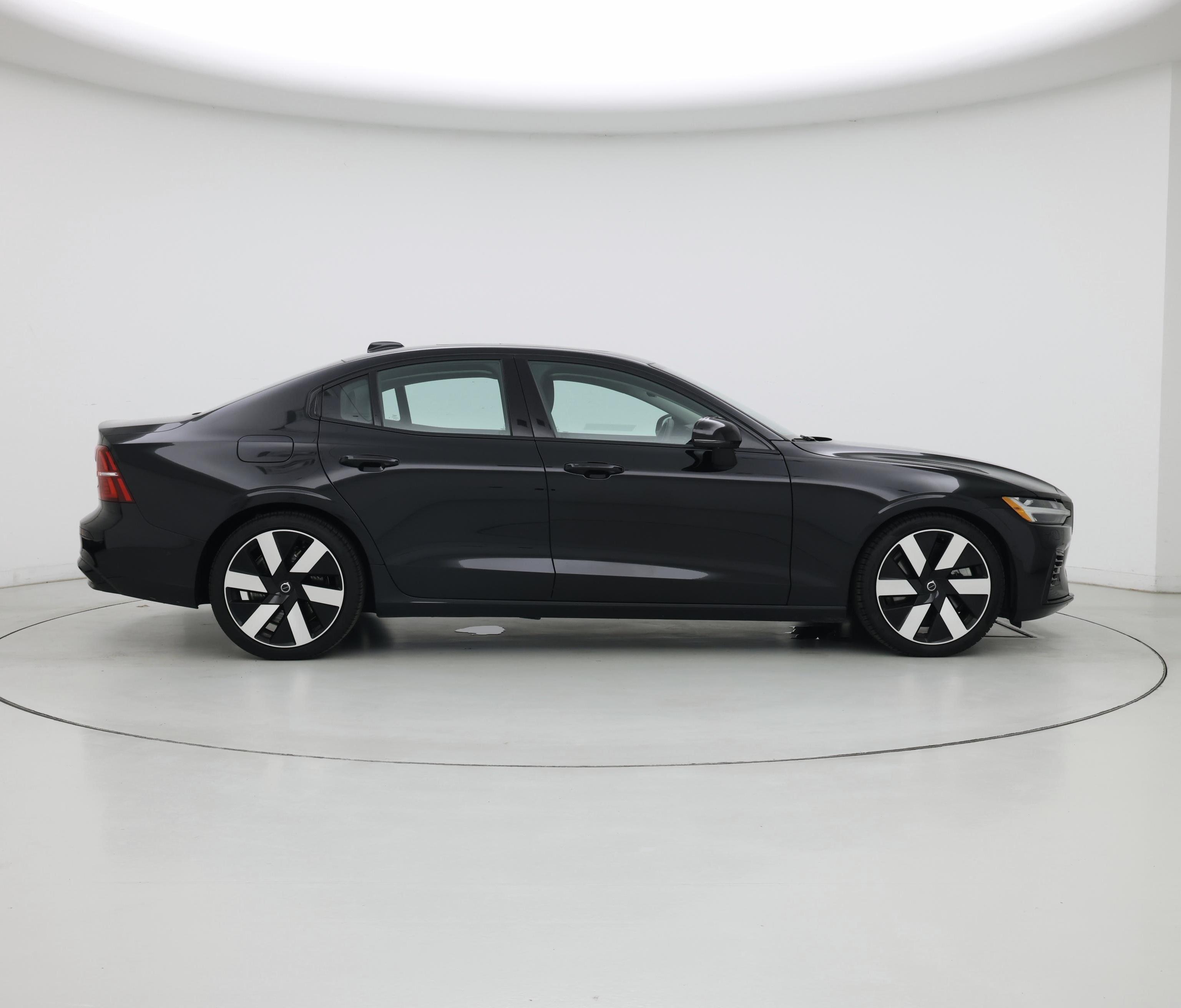 Thumbnail: 2024 Volvo S60 - 7