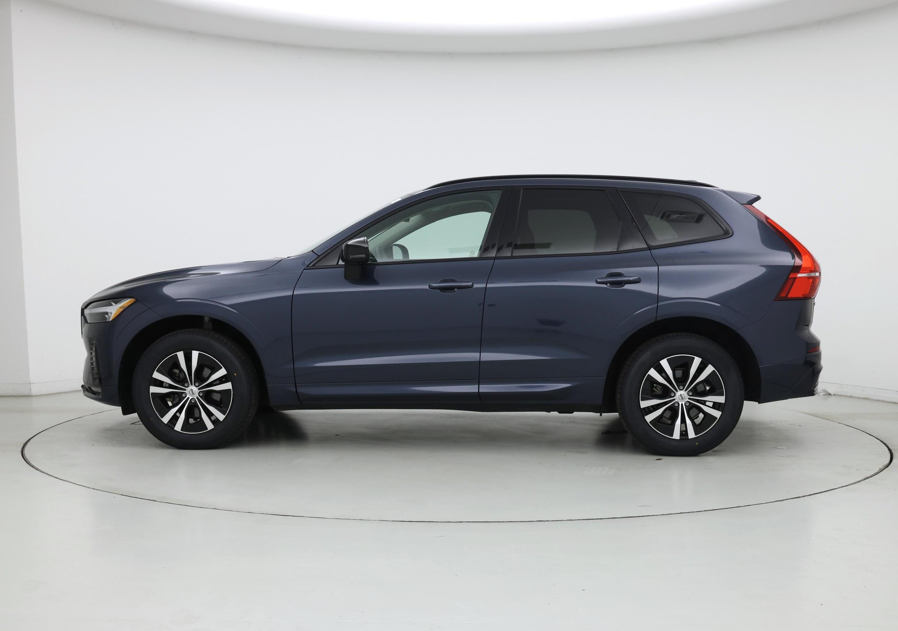Thumbnail: 2024 Volvo XC60 - 3