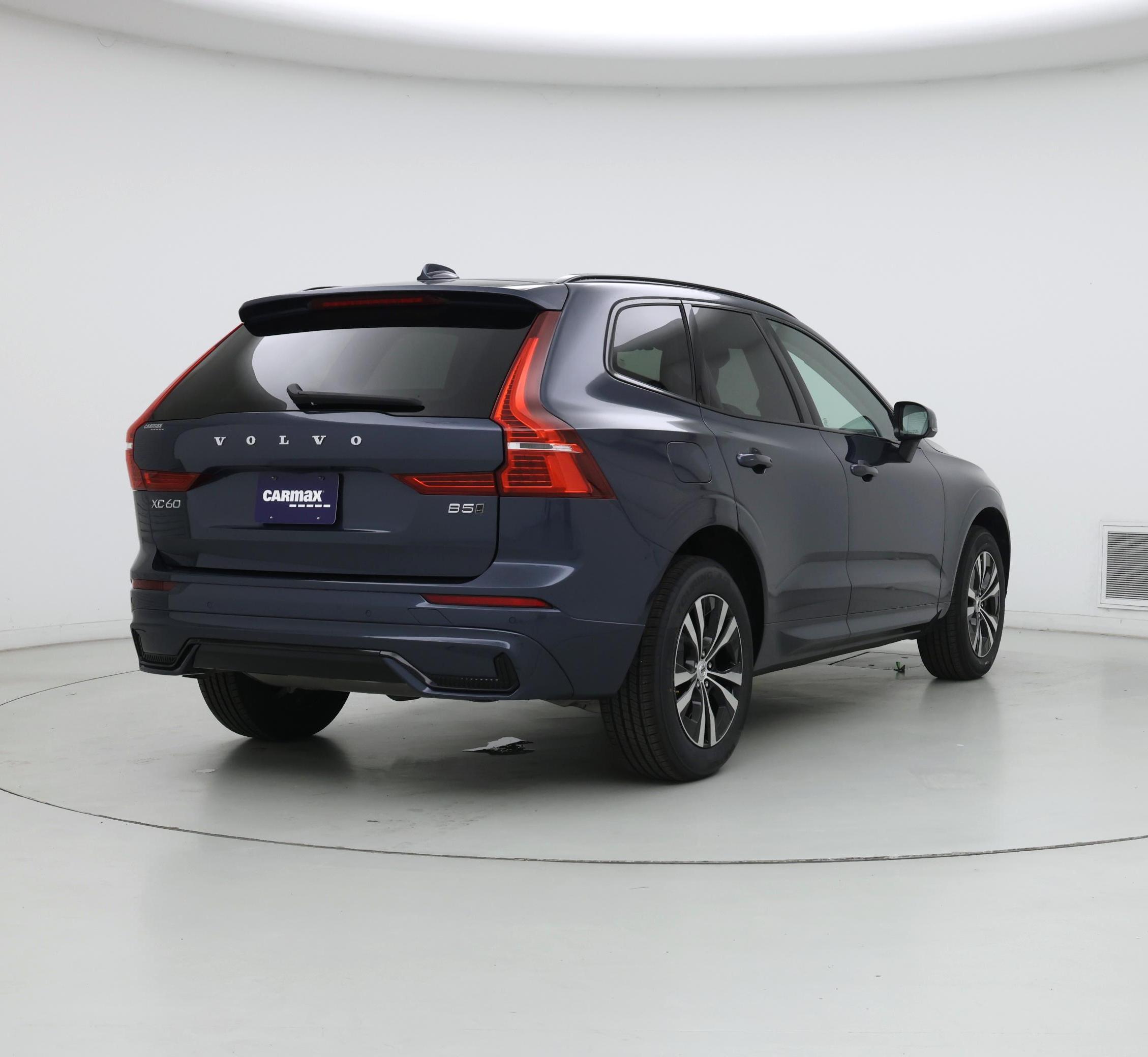 Thumbnail: 2024 Volvo XC60 - 8