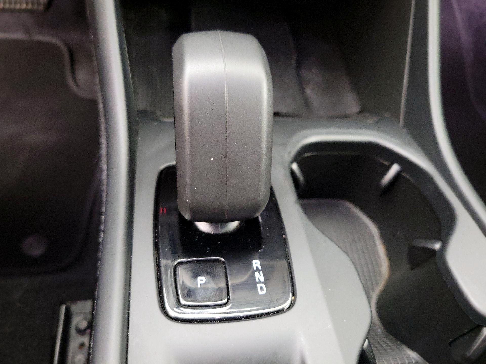 Thumbnail: 2024 Volvo XC40 - 18