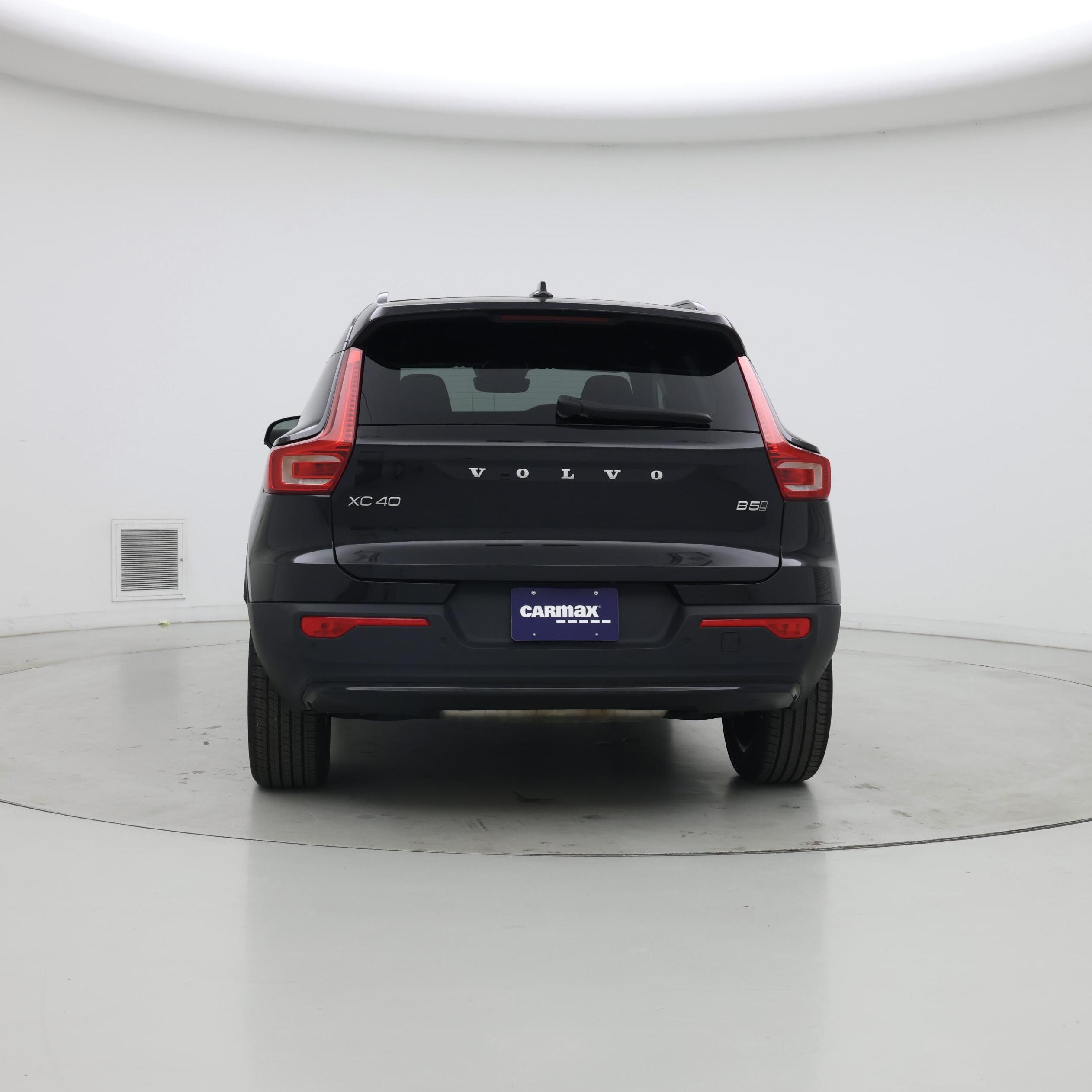 Thumbnail: 2024 Volvo XC40 - 6