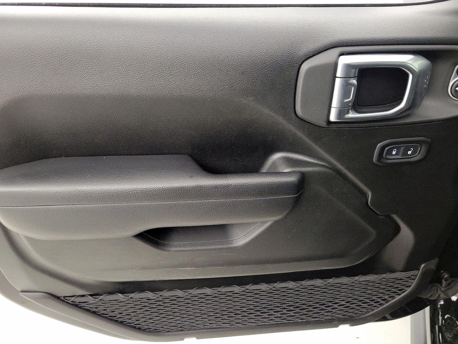 Thumbnail: 2025 Jeep Wrangler - 12