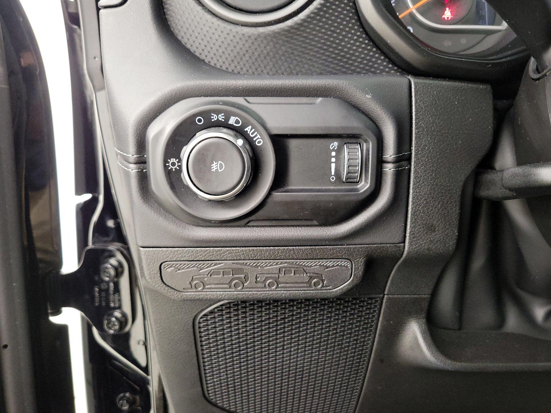 Thumbnail: 2025 Jeep Wrangler - 13