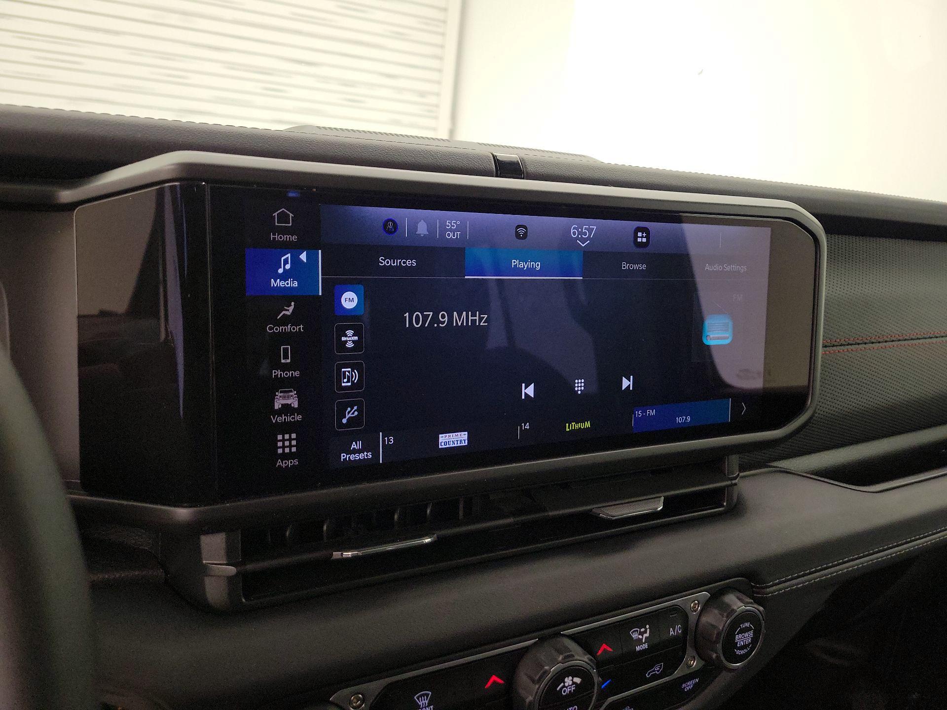 Thumbnail: 2025 Jeep Wrangler - 15