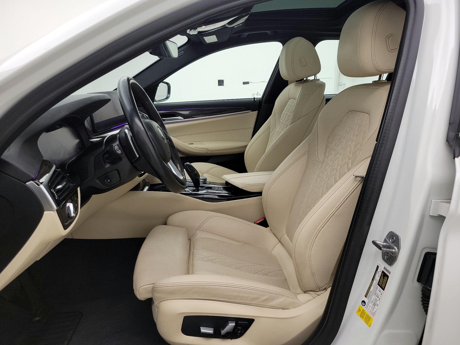 Thumbnail: 2022 BMW 5 Series - 11