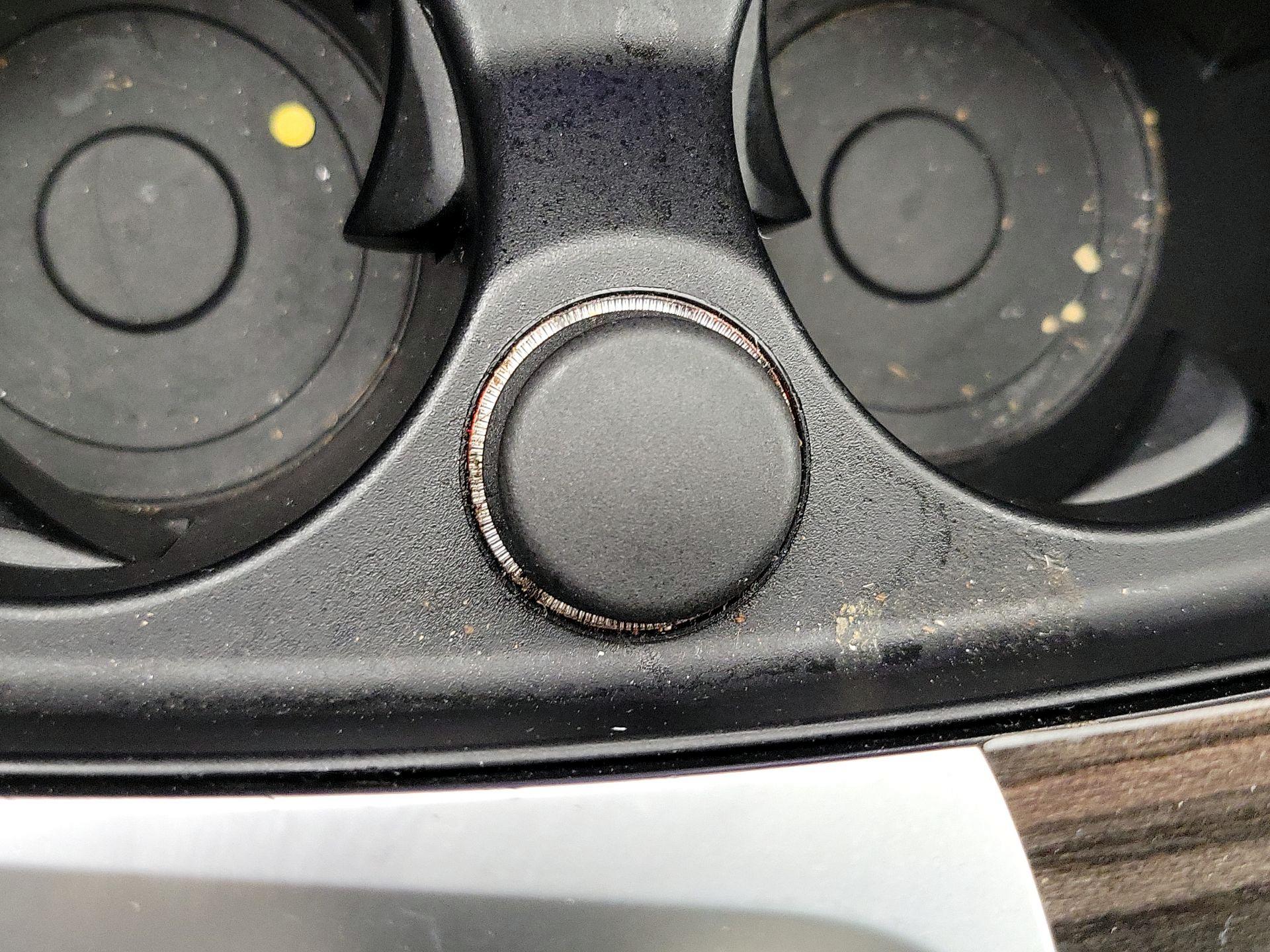 Thumbnail: 2022 BMW 5 Series - 19