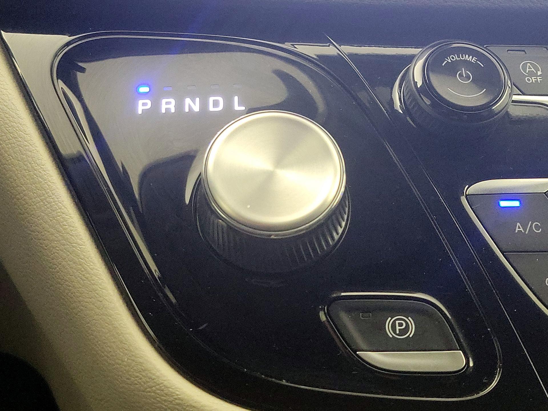 Thumbnail: 2024 Chrysler Pacifica - 17