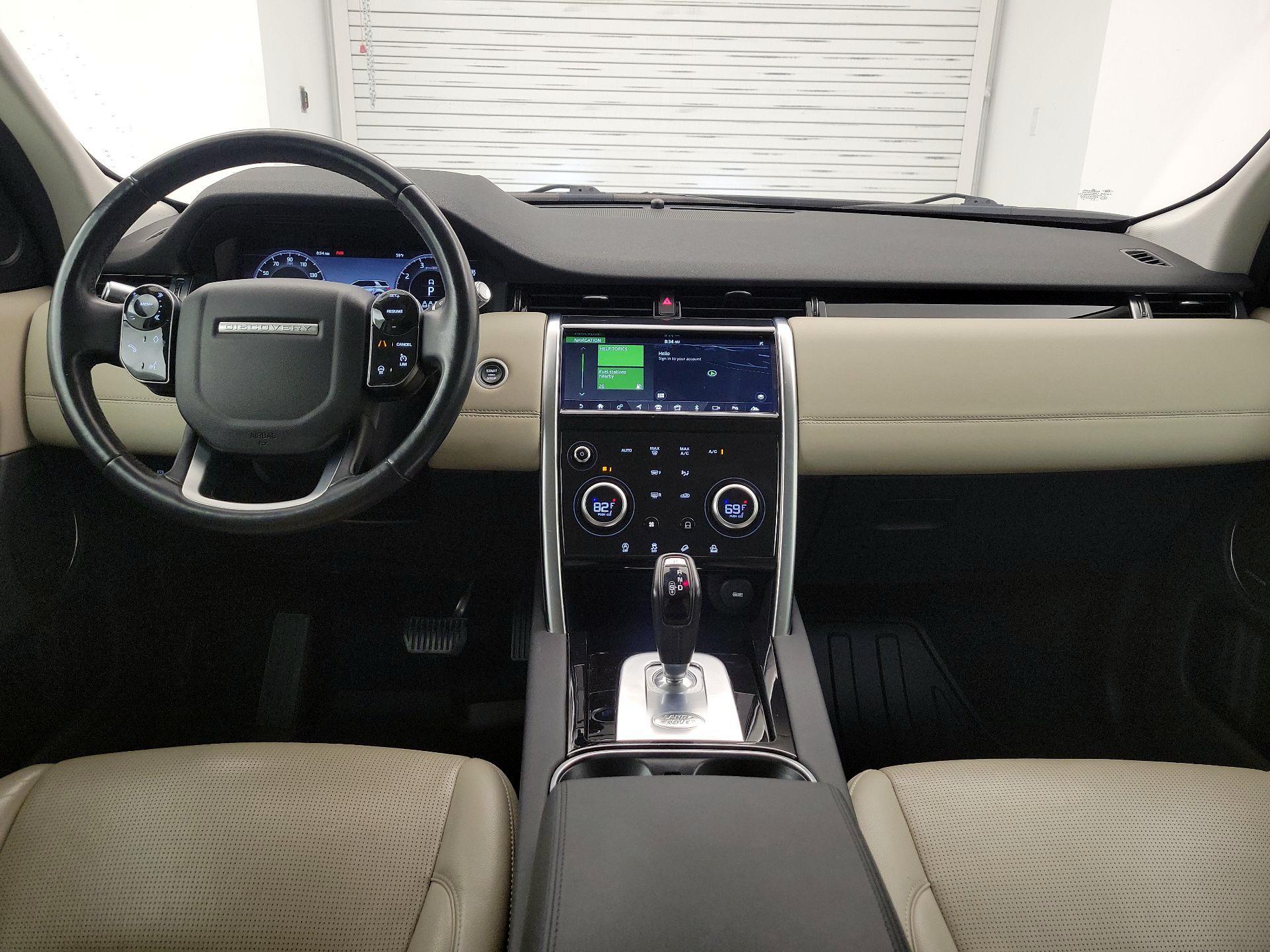 Thumbnail: 2020 Land Rover Discovery Sport - 9