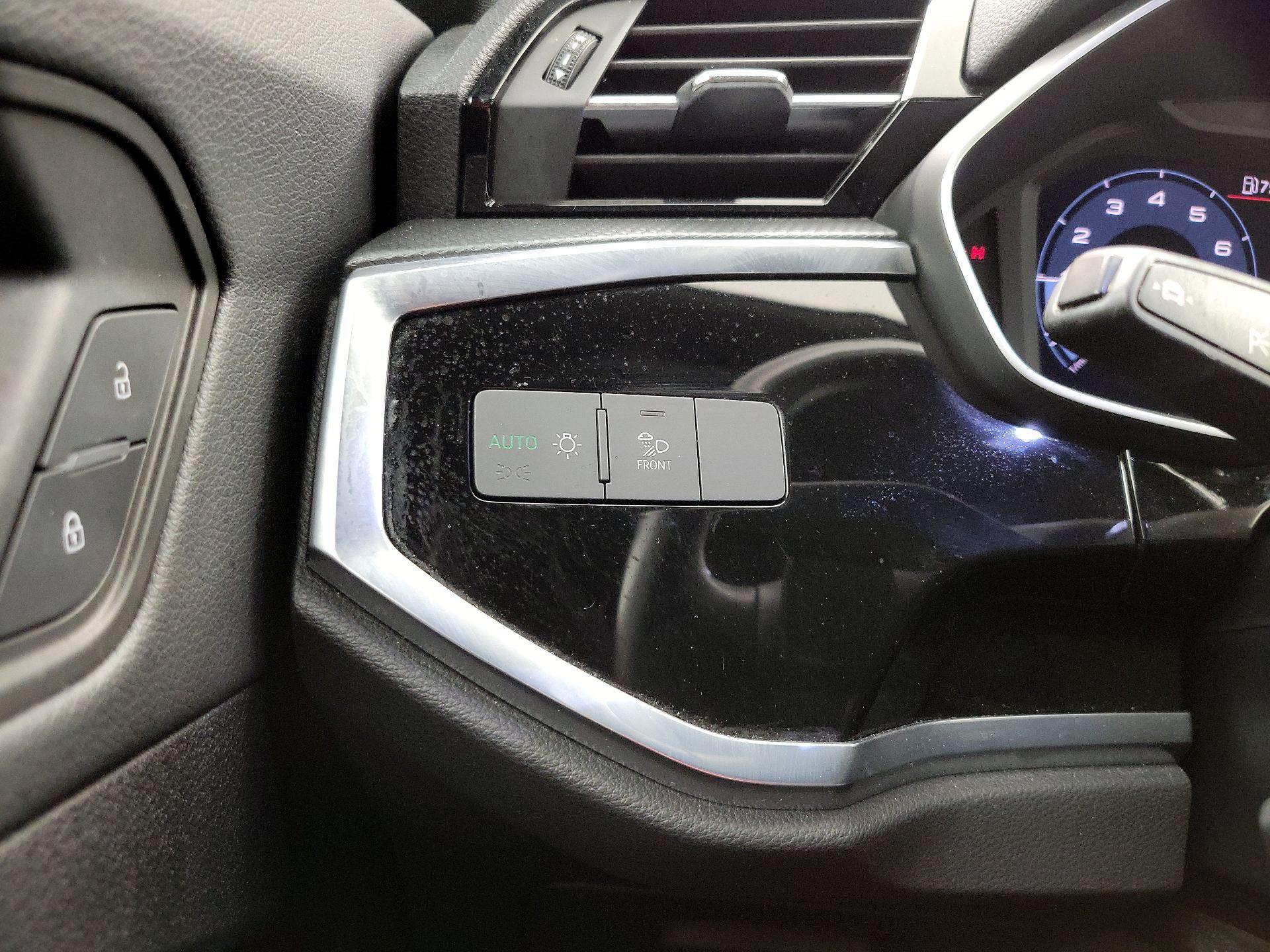 Thumbnail: 2021 Audi Q3 - 13