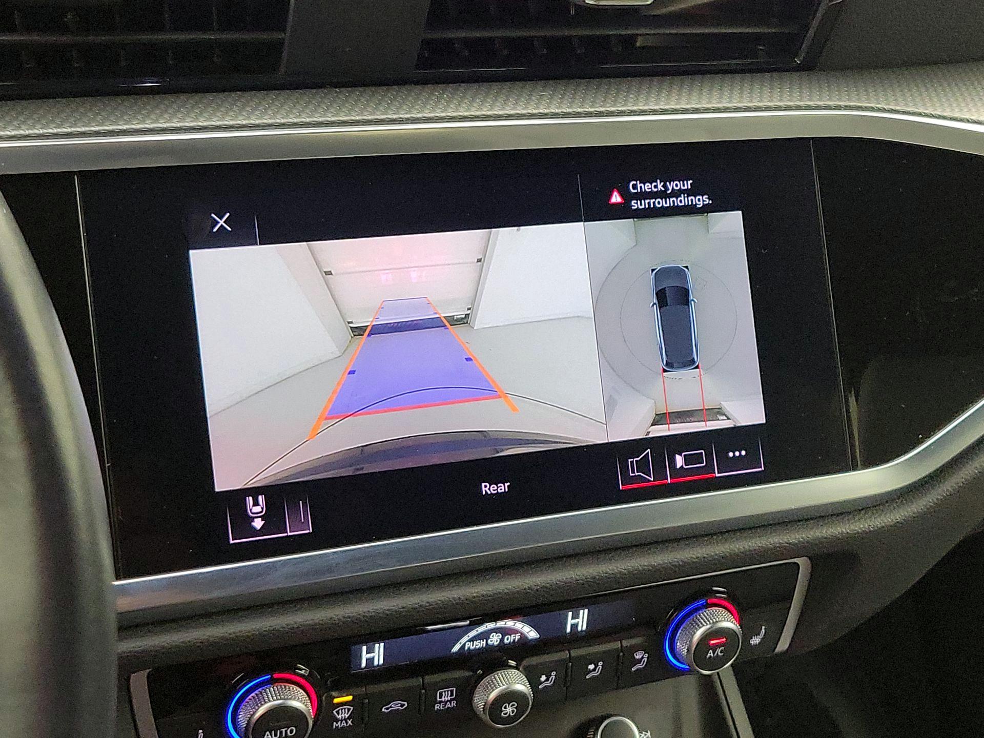 Thumbnail: 2021 Audi Q3 - 14