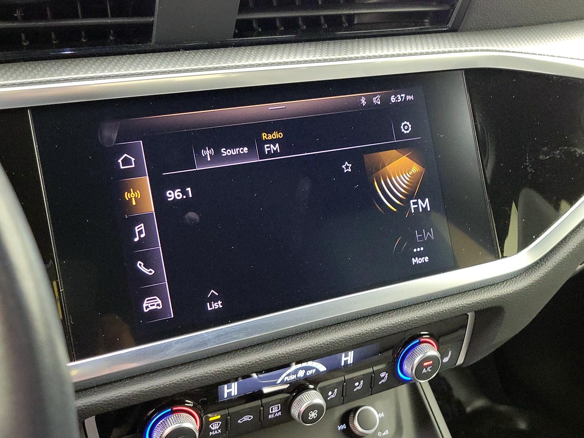 Thumbnail: 2021 Audi Q3 - 15